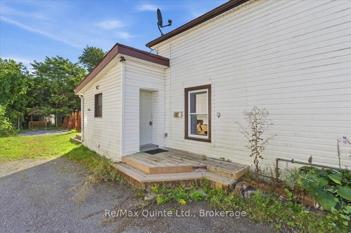 Photo 25 of 13 Boswell Street, Belleville, Belleville Ward — HOMEH