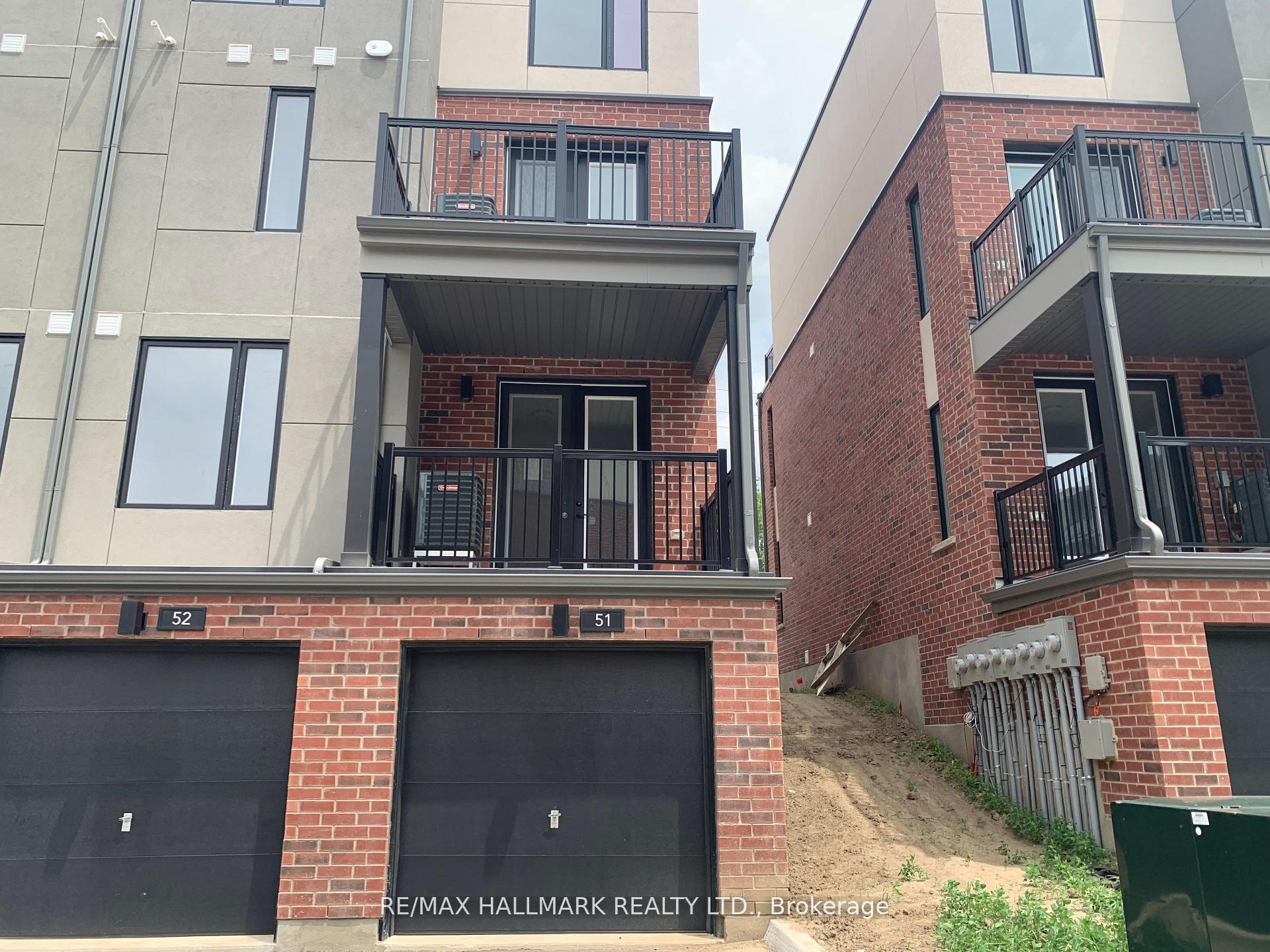Photo of Unit 51, 99 Roger Street S