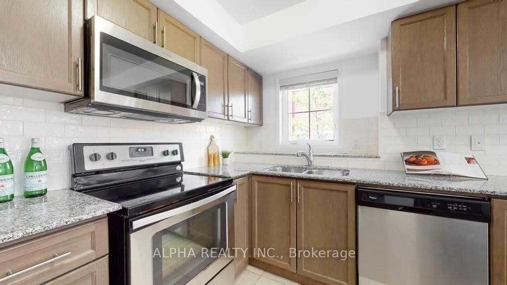 Photo 4 of Unit 1, 2488 Post Road, Oakville, River Oaks — HOMEH