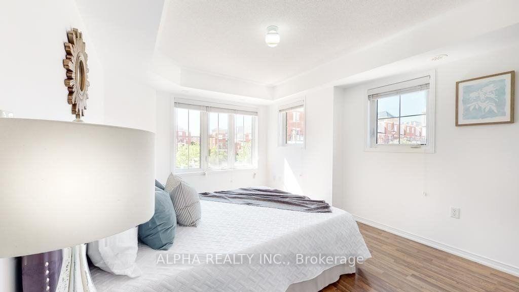 Photo 8 of Unit 1, 2488 Post Road, Oakville, River Oaks — HOMEH