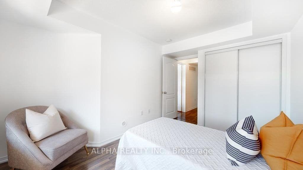 Photo 15 of Unit 1, 2488 Post Road, Oakville, River Oaks — HOMEH
