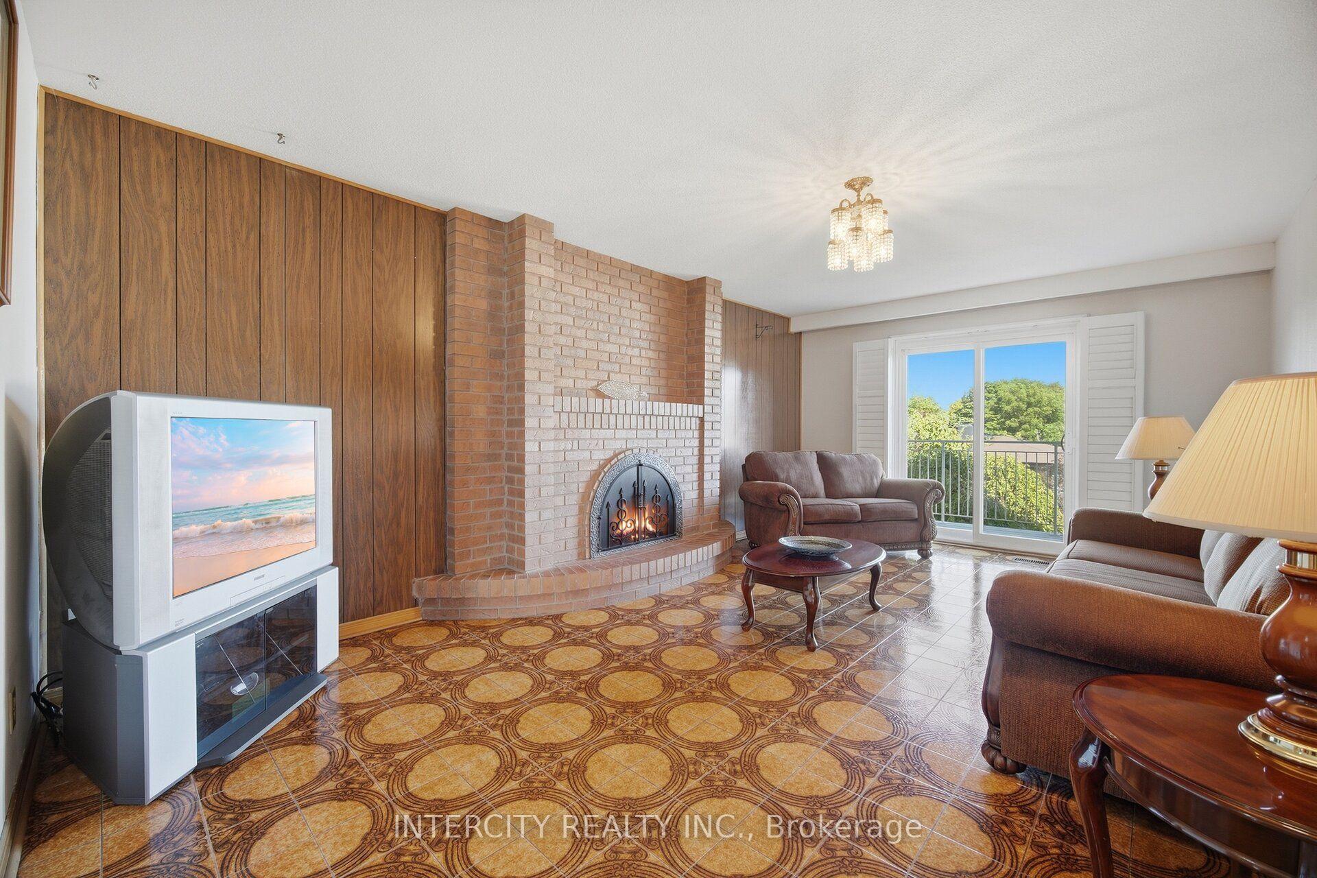 Photo 16 of 146 Jules Avenue, Vaughan, East Woodbridge — HOMEH
