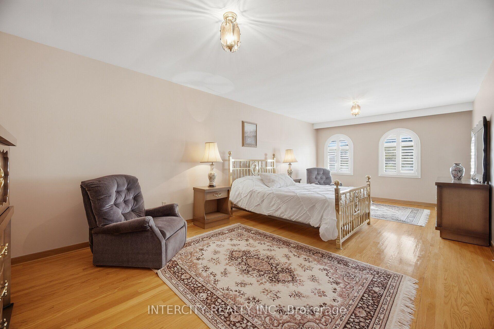 Photo 21 of 146 Jules Avenue, Vaughan, East Woodbridge — HOMEH