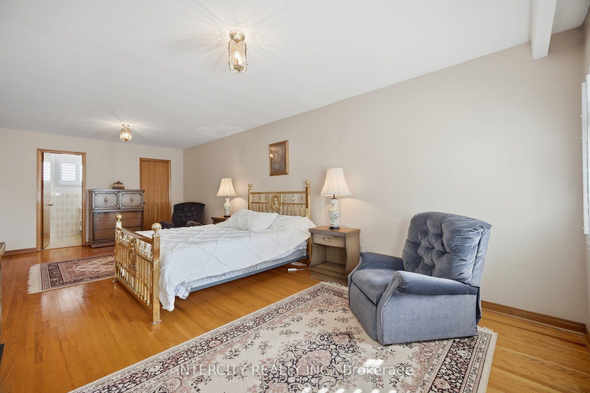 Photo 22 of 146 Jules Avenue, Vaughan, East Woodbridge — HOMEH