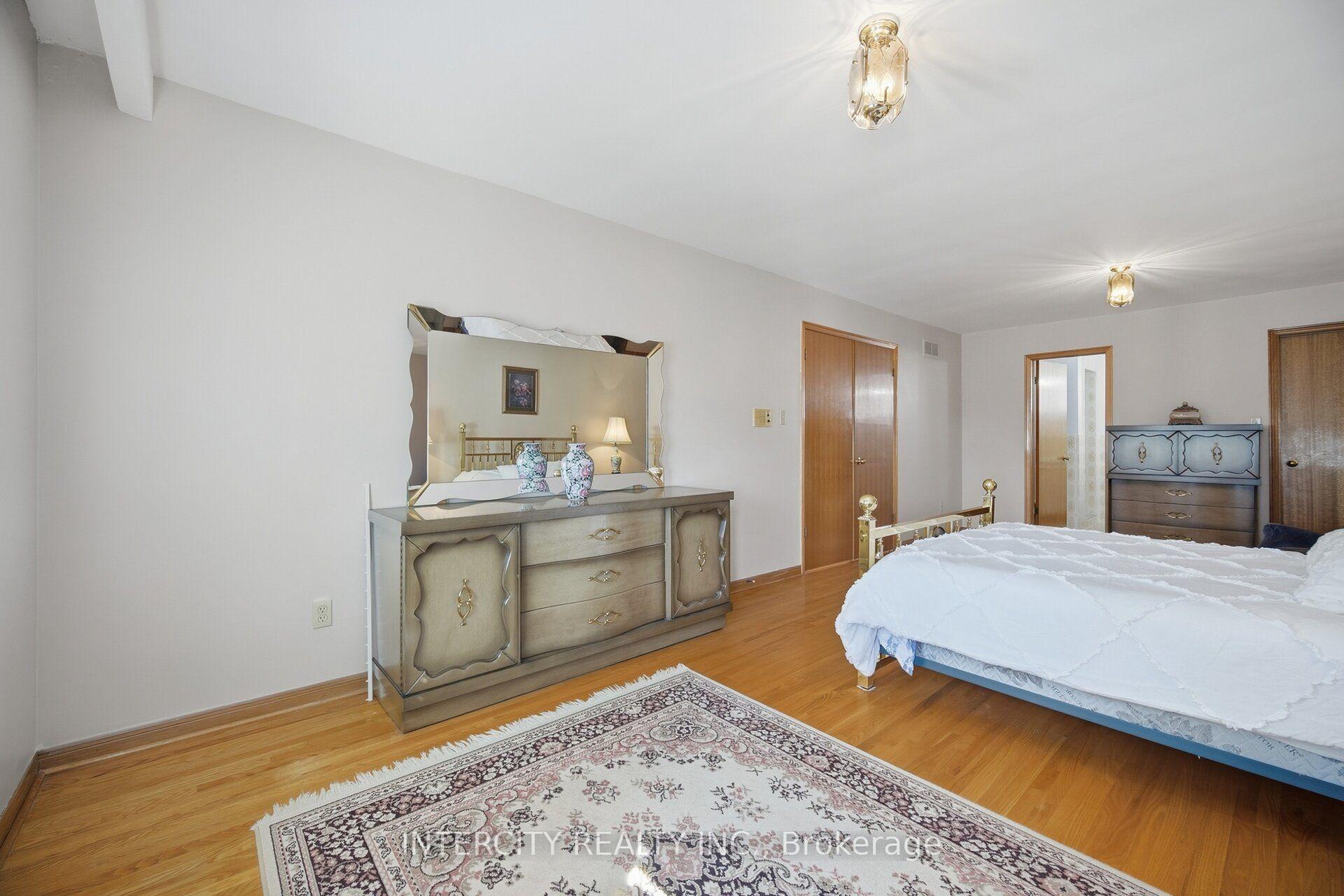 Photo 23 of 146 Jules Avenue, Vaughan, East Woodbridge — HOMEH