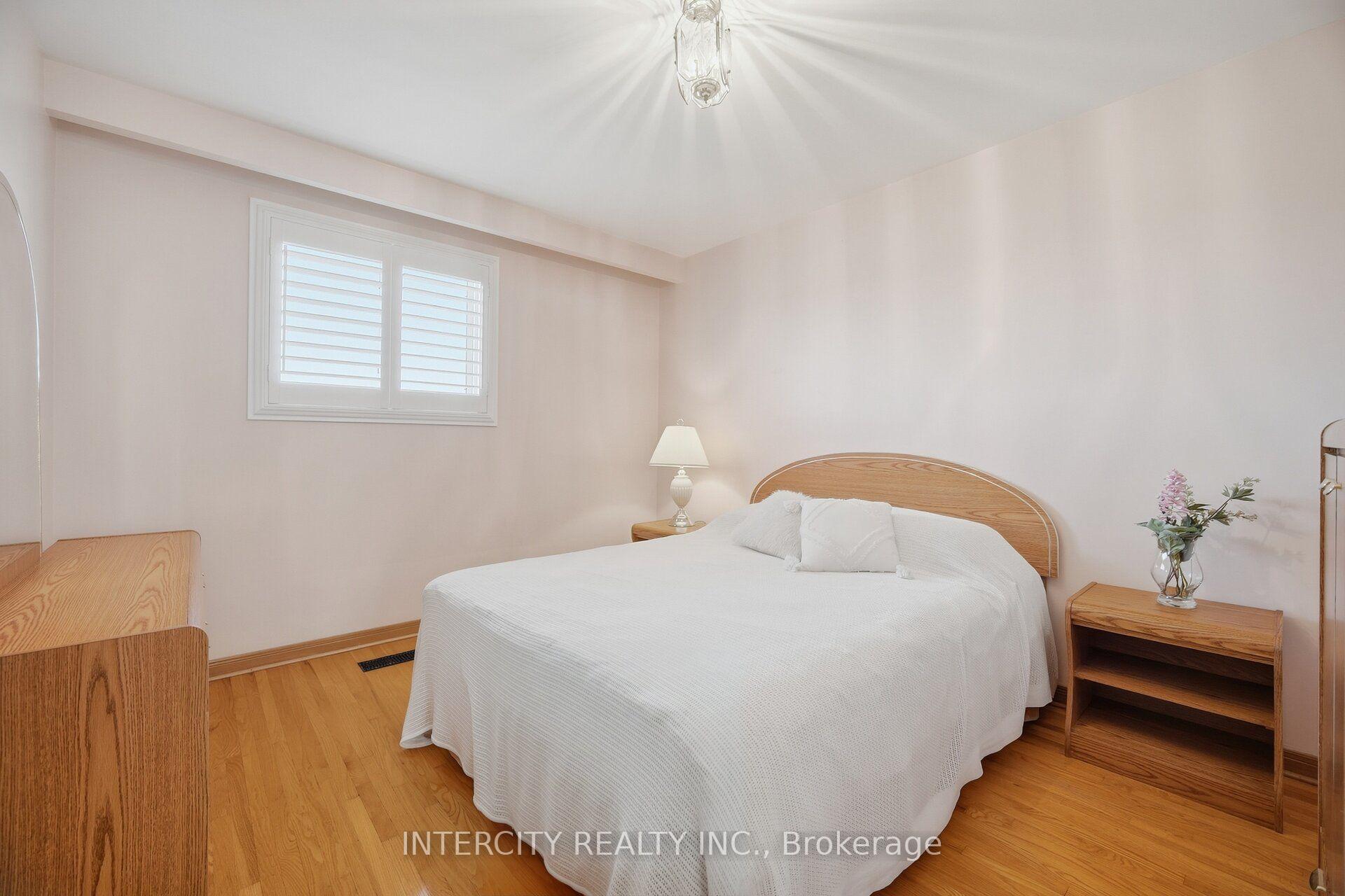 Photo 26 of 146 Jules Avenue, Vaughan, East Woodbridge — HOMEH