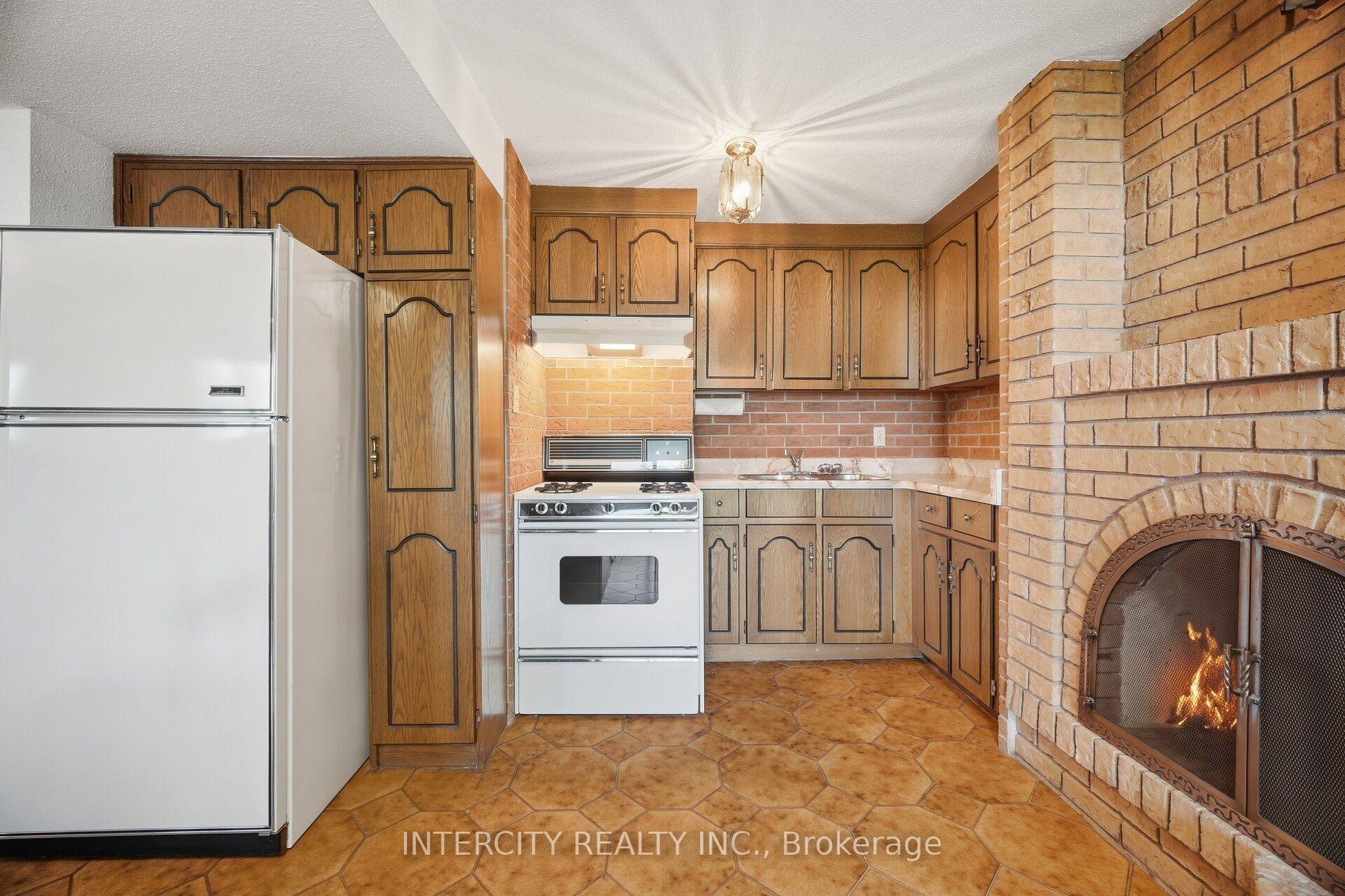 Photo 34 of 146 Jules Avenue, Vaughan, East Woodbridge — HOMEH