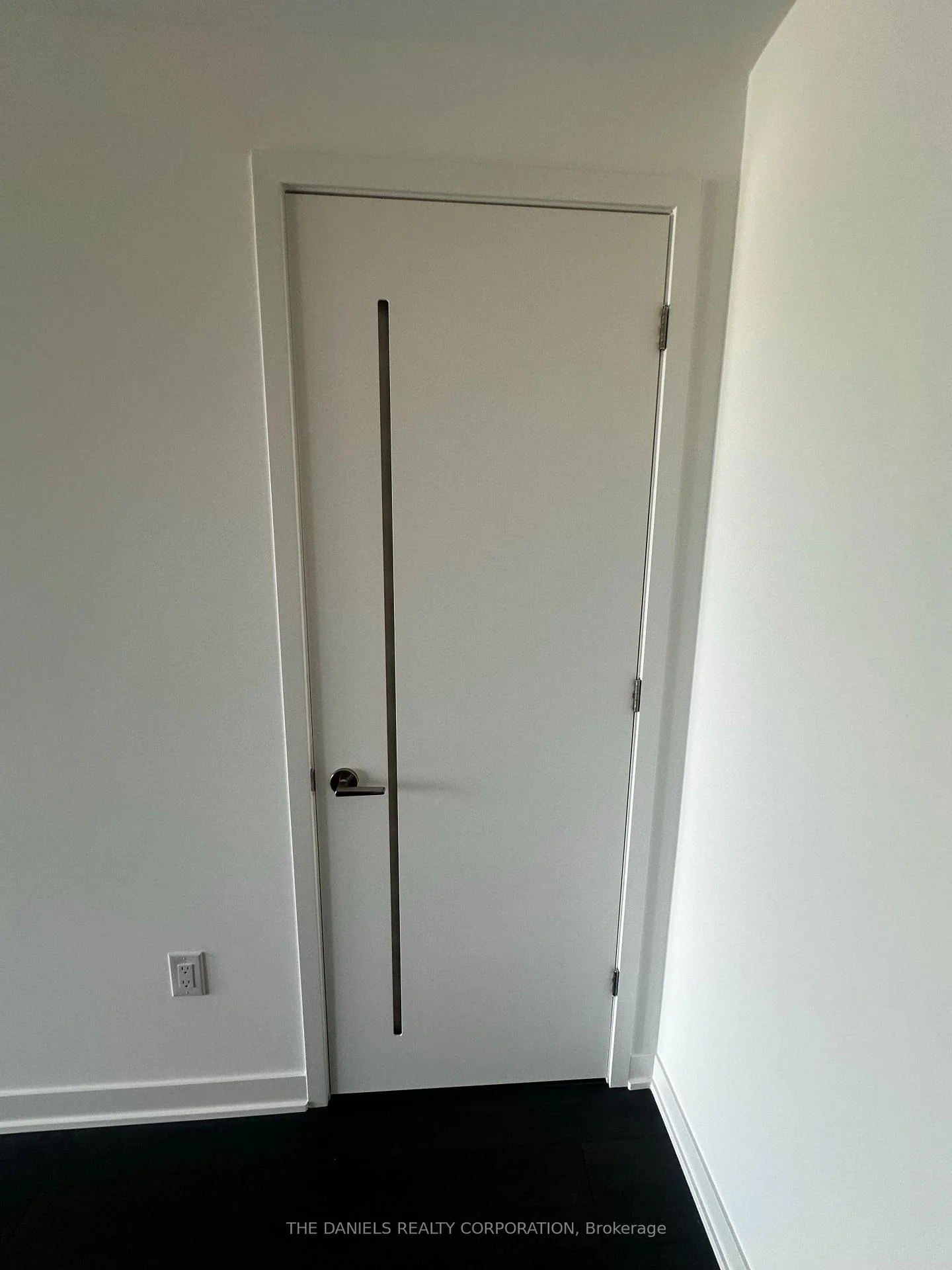 Photo 6 of Unit 408, 10 Oak Street, Toronto, Regent Park — HOMEH