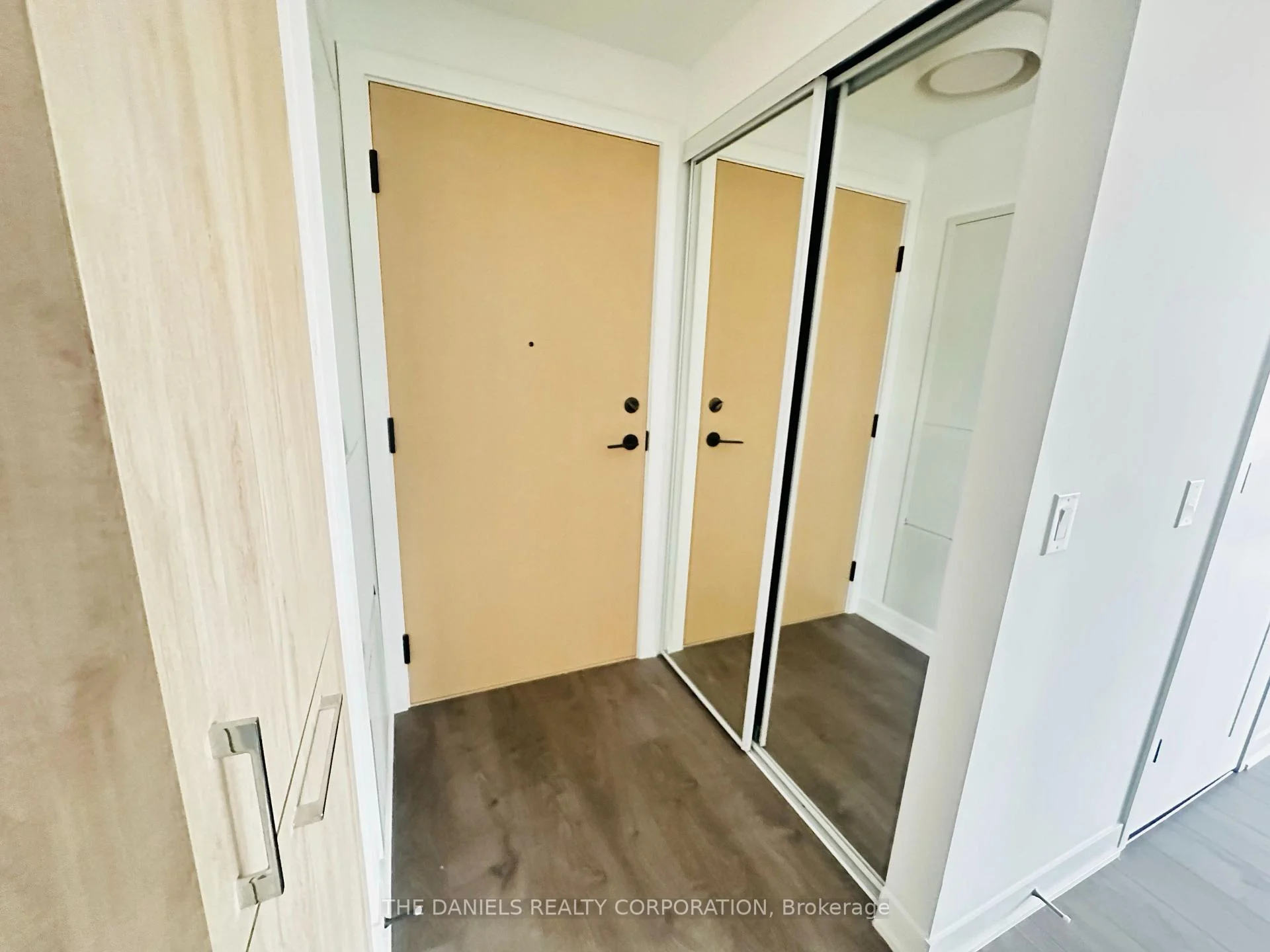 Photo 26 of Unit 408, 10 Oak Street, Toronto, Regent Park — HOMEH