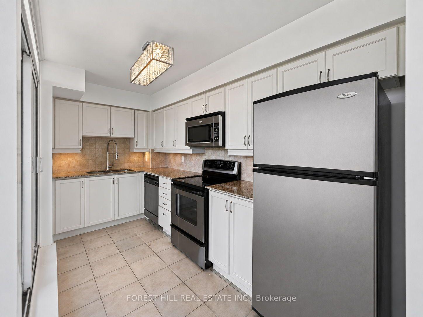 Photo 4 of Unit PH310, 18 Valley Woods Road, North York, Parkwoods-Donalda — HOMEH