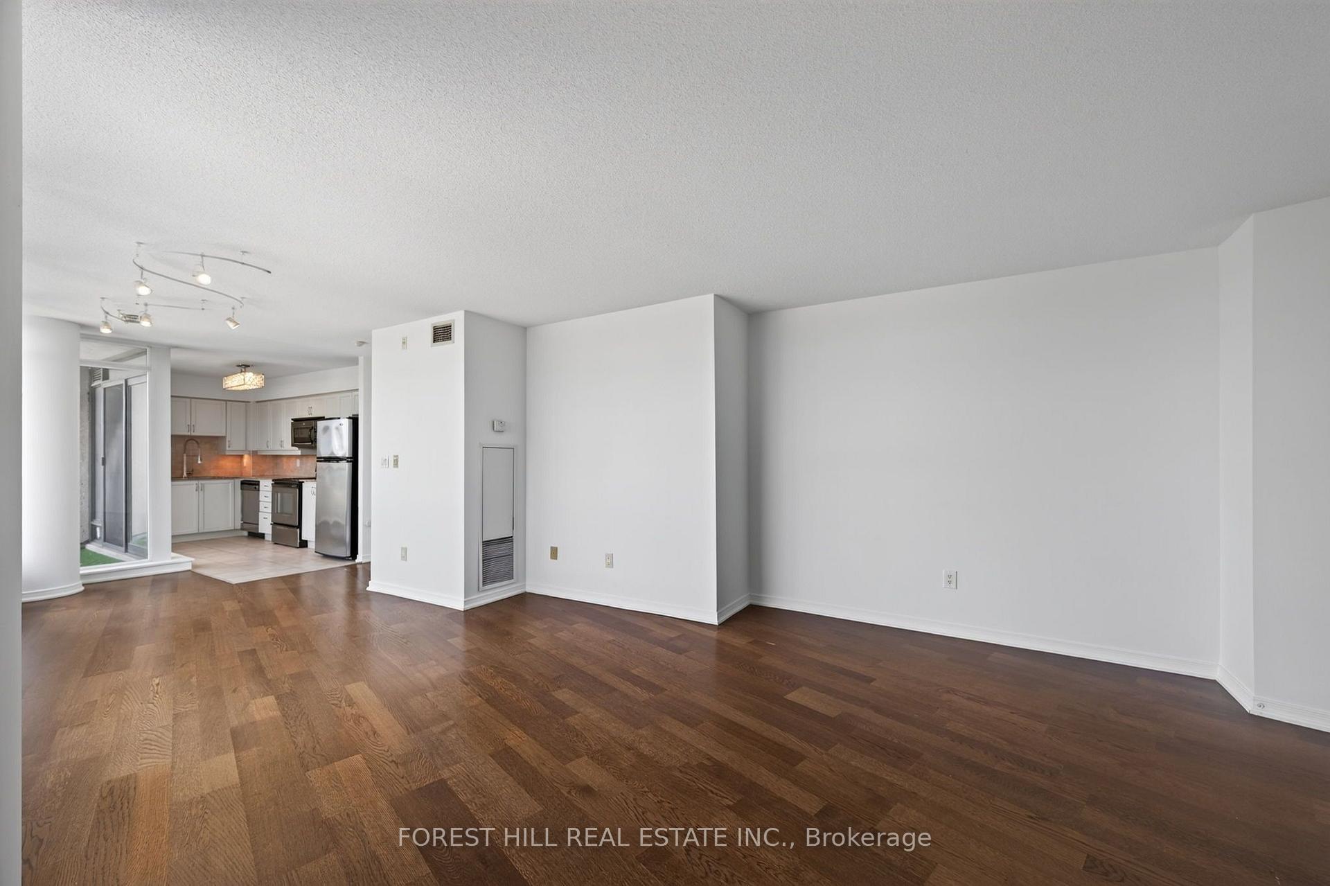 Photo 7 of Unit PH310, 18 Valley Woods Road, North York, Parkwoods-Donalda — HOMEH