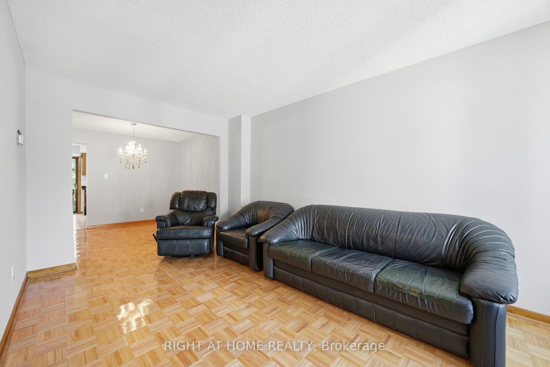 Photo 9 of 98 Beaver Terrace, Toronto, Dovercourt-Wallace Emerson-Junction — HOMEH