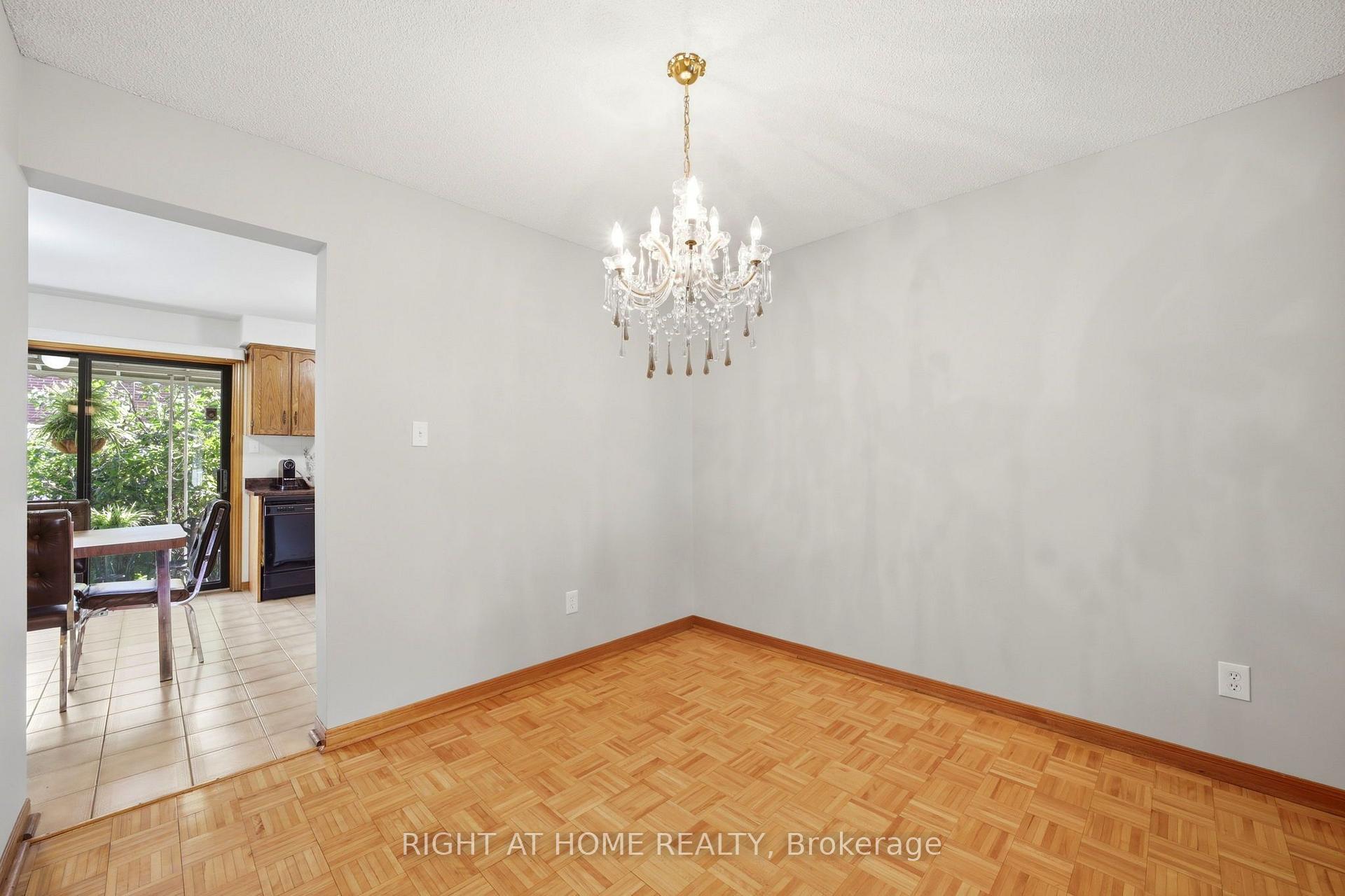 Photo 11 of 98 Beaver Terrace, Toronto, Dovercourt-Wallace Emerson-Junction — HOMEH