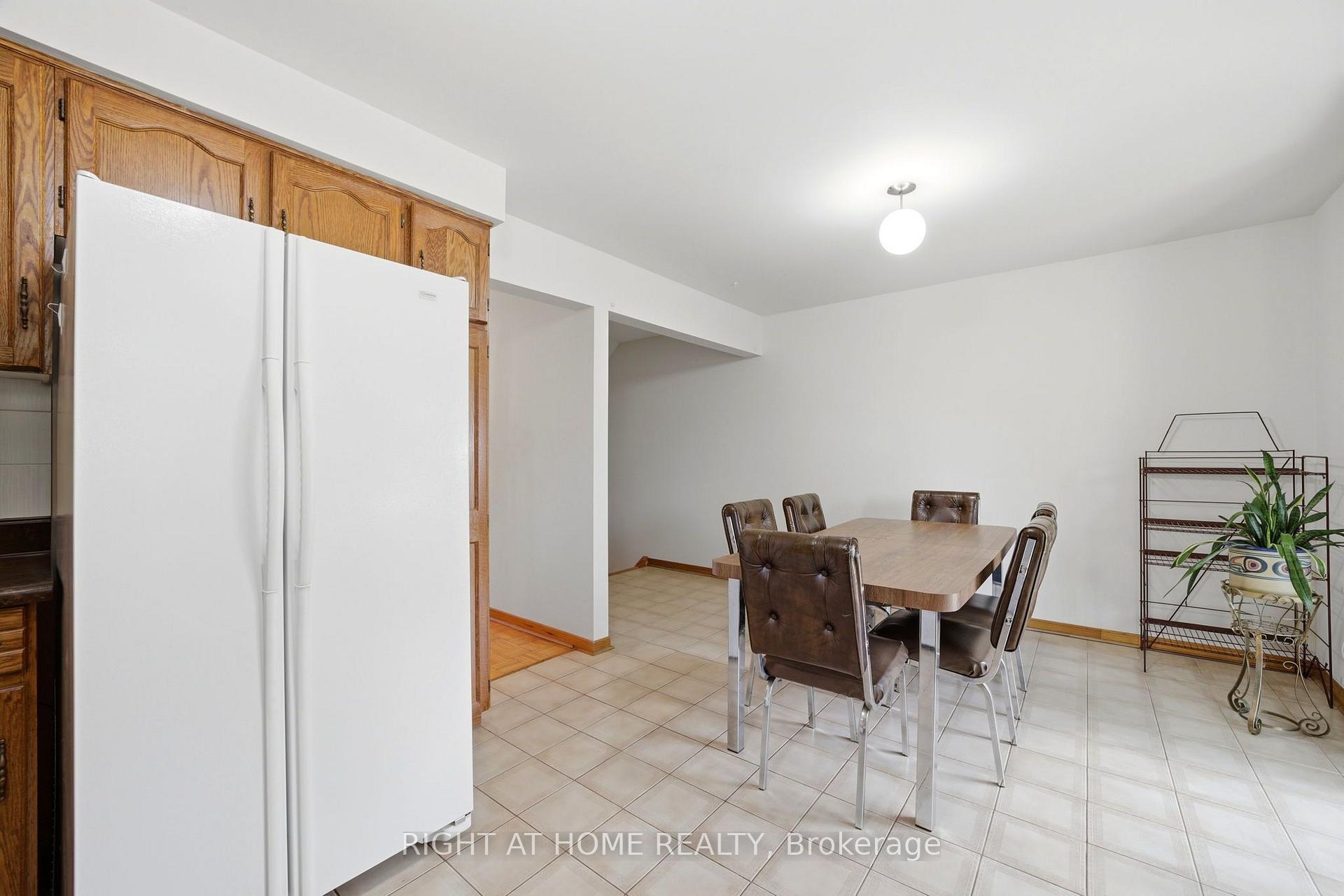 Photo 17 of 98 Beaver Terrace, Toronto, Dovercourt-Wallace Emerson-Junction — HOMEH