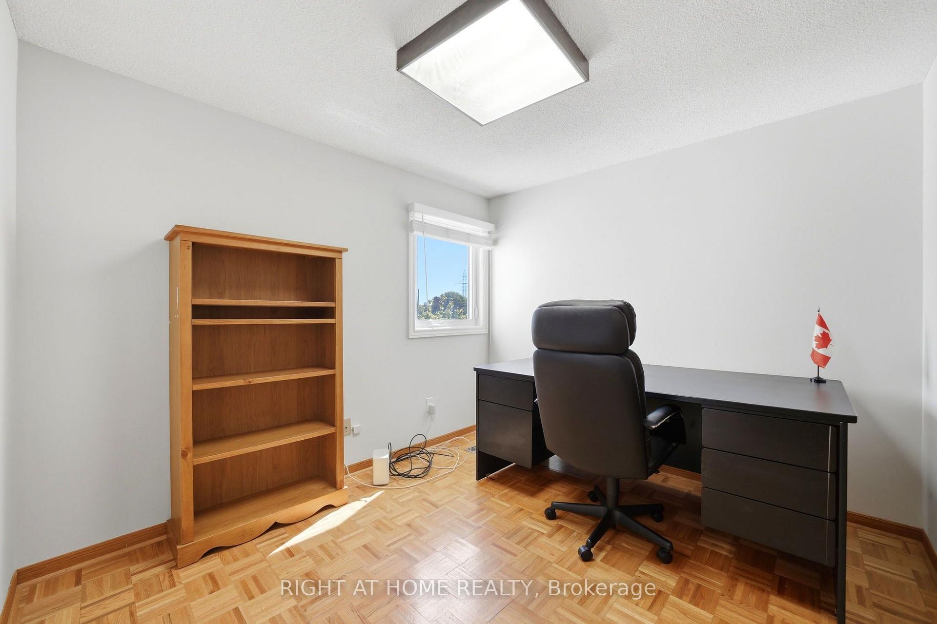 Photo 28 of 98 Beaver Terrace, Toronto, Dovercourt-Wallace Emerson-Junction — HOMEH