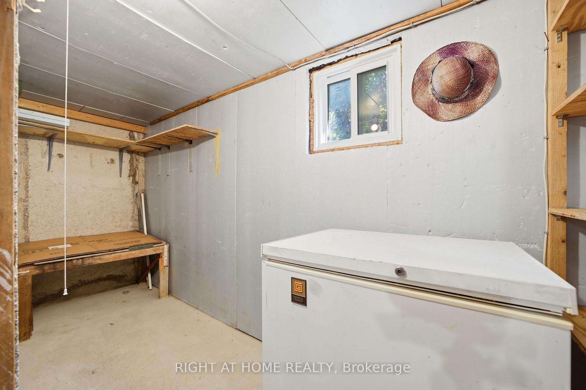 Photo 36 of 98 Beaver Terrace, Toronto, Dovercourt-Wallace Emerson-Junction — HOMEH