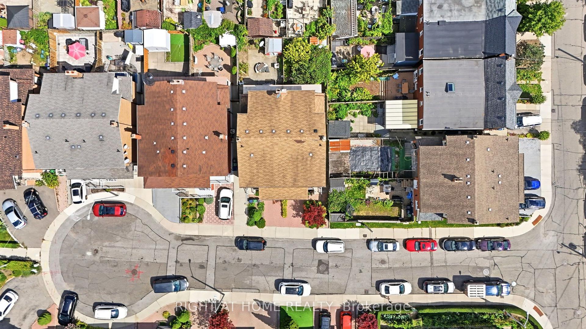 Photo 44 of 98 Beaver Terrace, Toronto, Dovercourt-Wallace Emerson-Junction — HOMEH