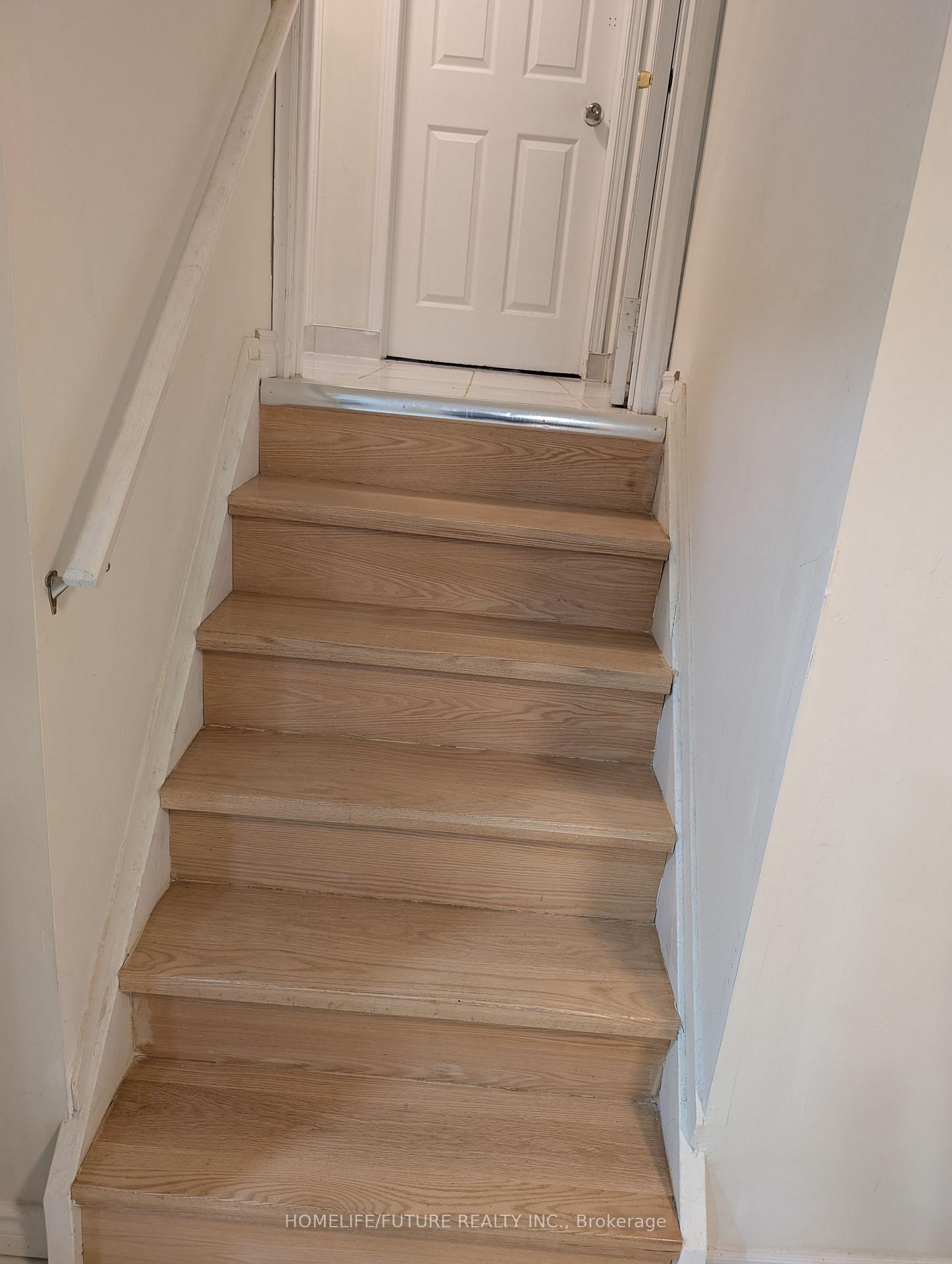 Photo 2 of Unit Bsmt, 155 Mammoth Hall Trail, Scarborough, Malvern — HOMEH