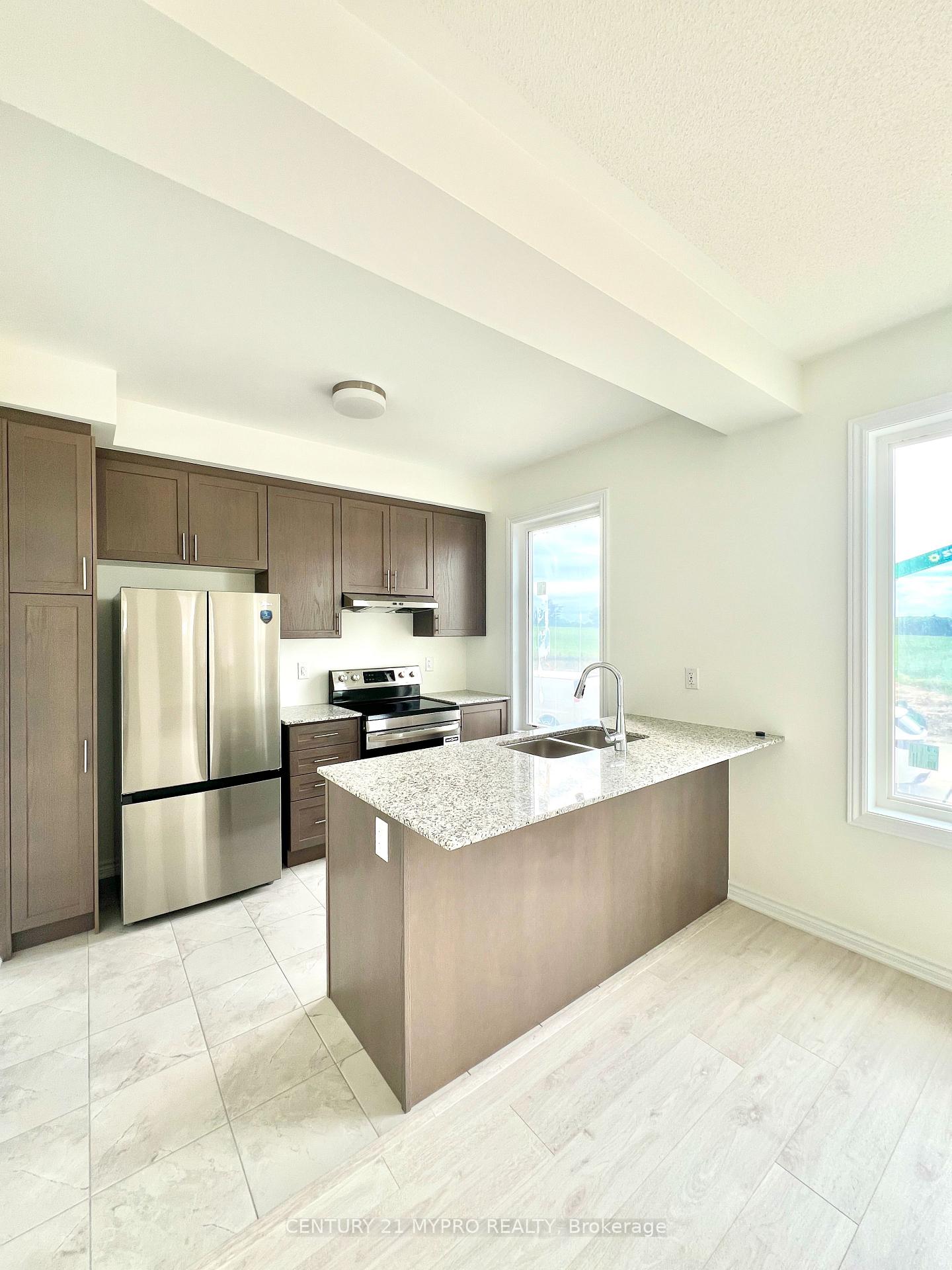 Photo 3 of 1 Thornbird Crescent, Brampton, Northwest Brampton — HOMEH