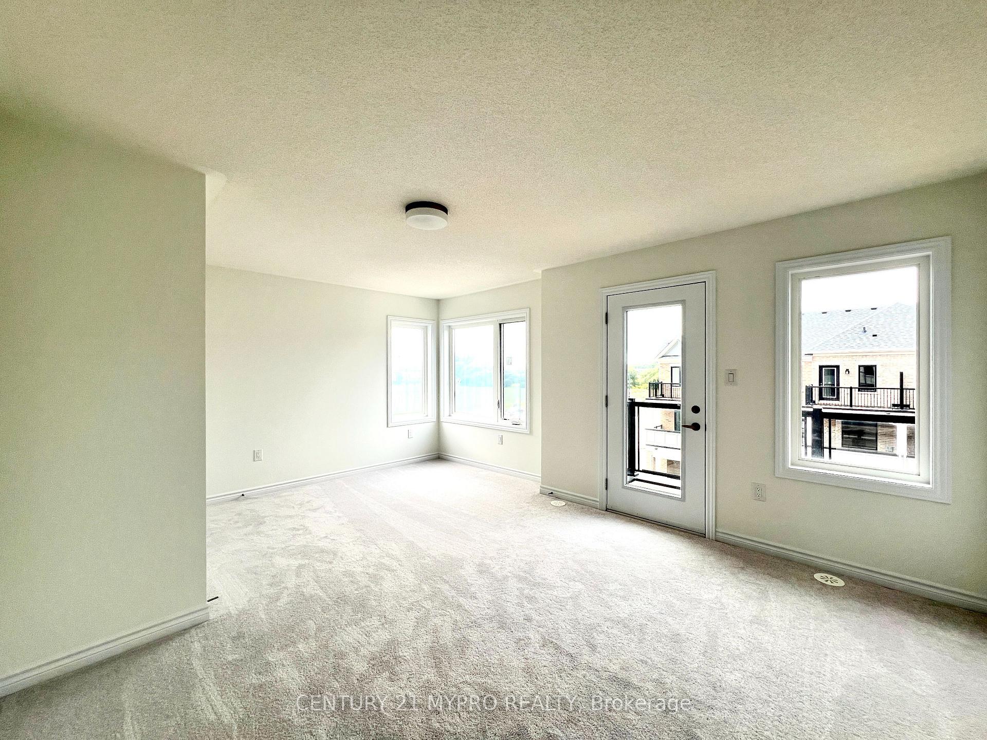 Photo 8 of 1 Thornbird Crescent, Brampton, Northwest Brampton — HOMEH