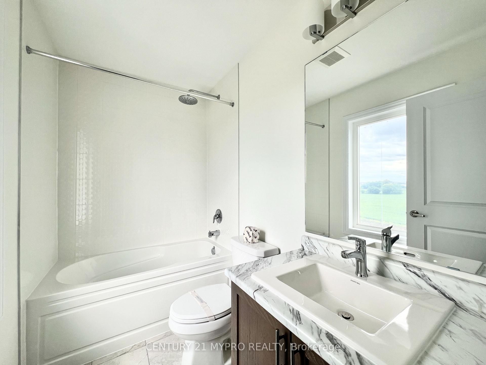Photo 14 of 1 Thornbird Crescent, Brampton, Northwest Brampton — HOMEH