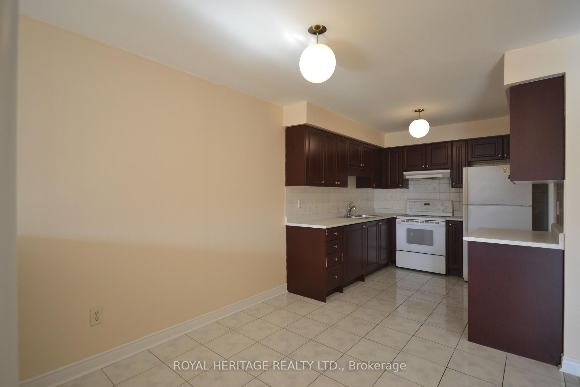 Photo 9 of 15 Boxhill Road, Markham, Milliken Mills East — HOMEH