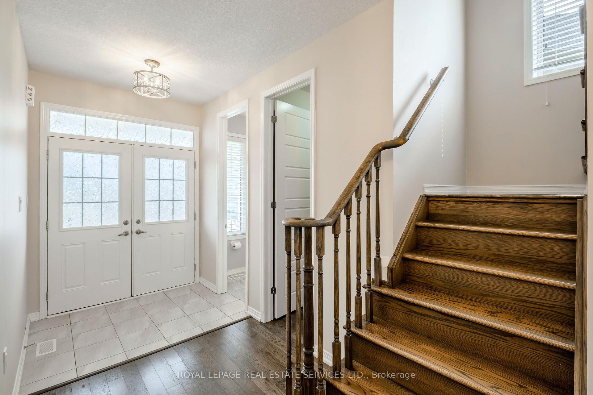 Photo 9 of 152 Munro Circle, Brantford, Shellard Lane — HOMEH