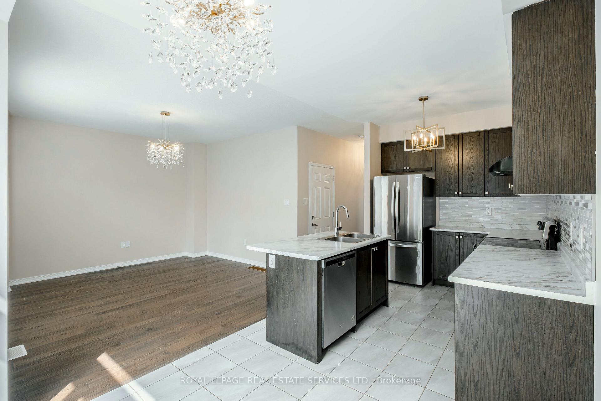 Photo 25 of 152 Munro Circle, Brantford, Shellard Lane — HOMEH