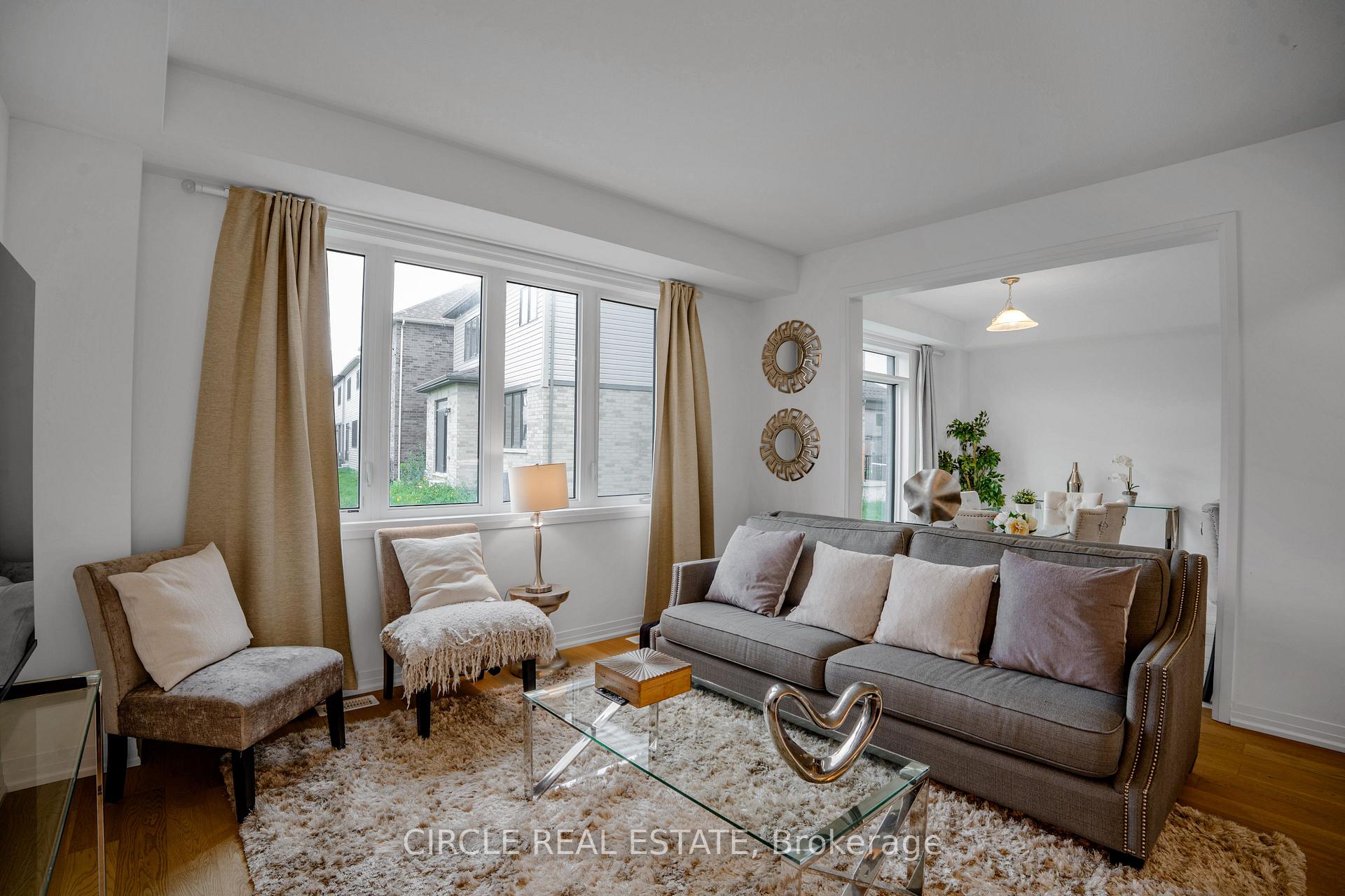 Photo 11 of 30 Heritage Way, Thorold, Rolling Meadows — HOMEH