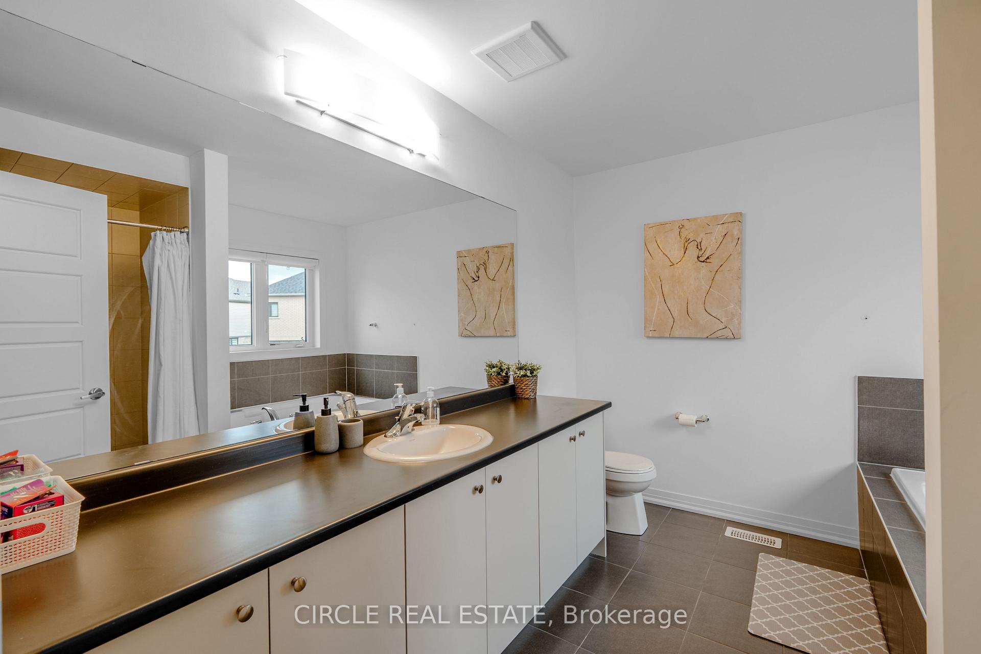 Photo 28 of 30 Heritage Way, Thorold, Rolling Meadows — HOMEH