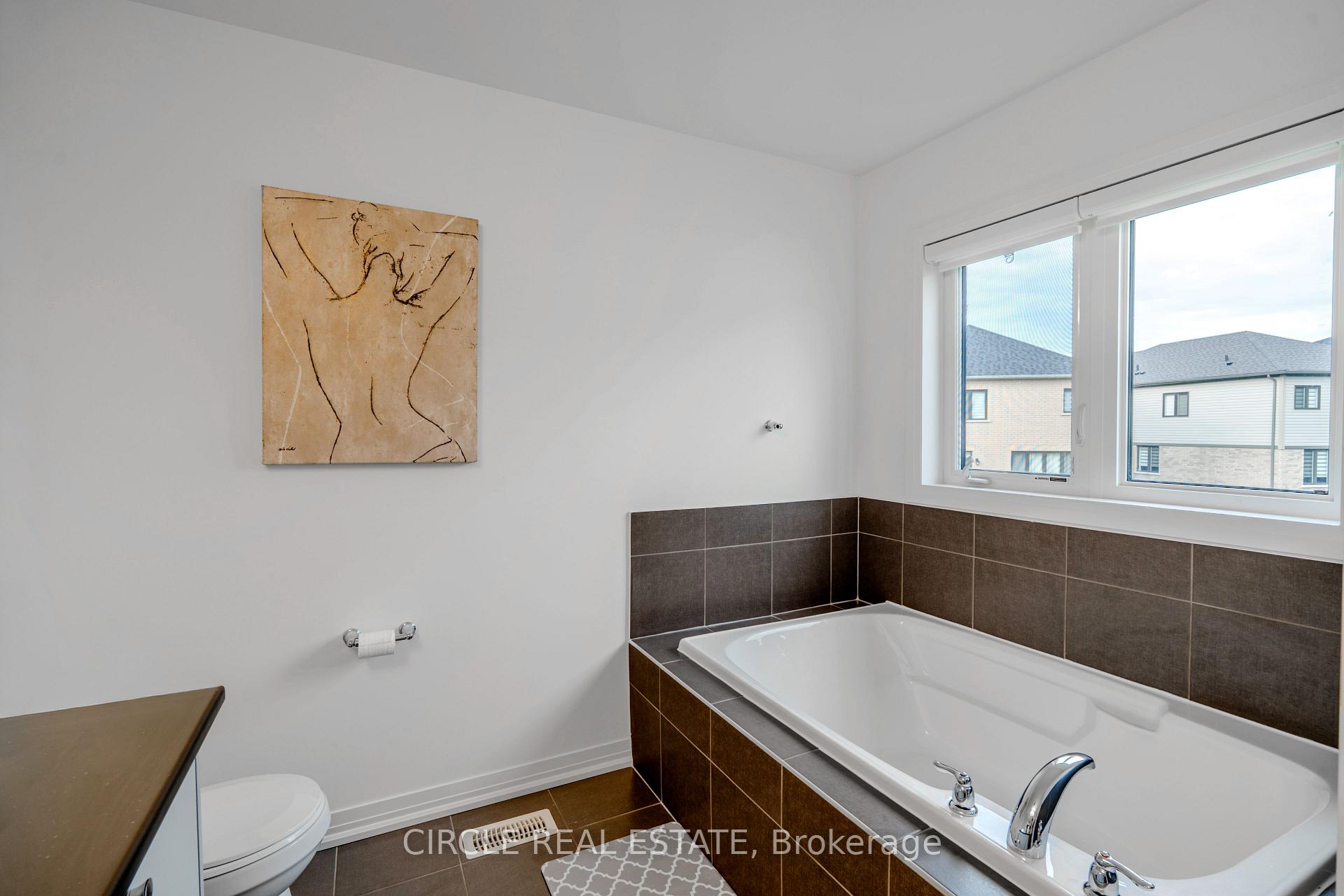 Photo 29 of 30 Heritage Way, Thorold, Rolling Meadows — HOMEH