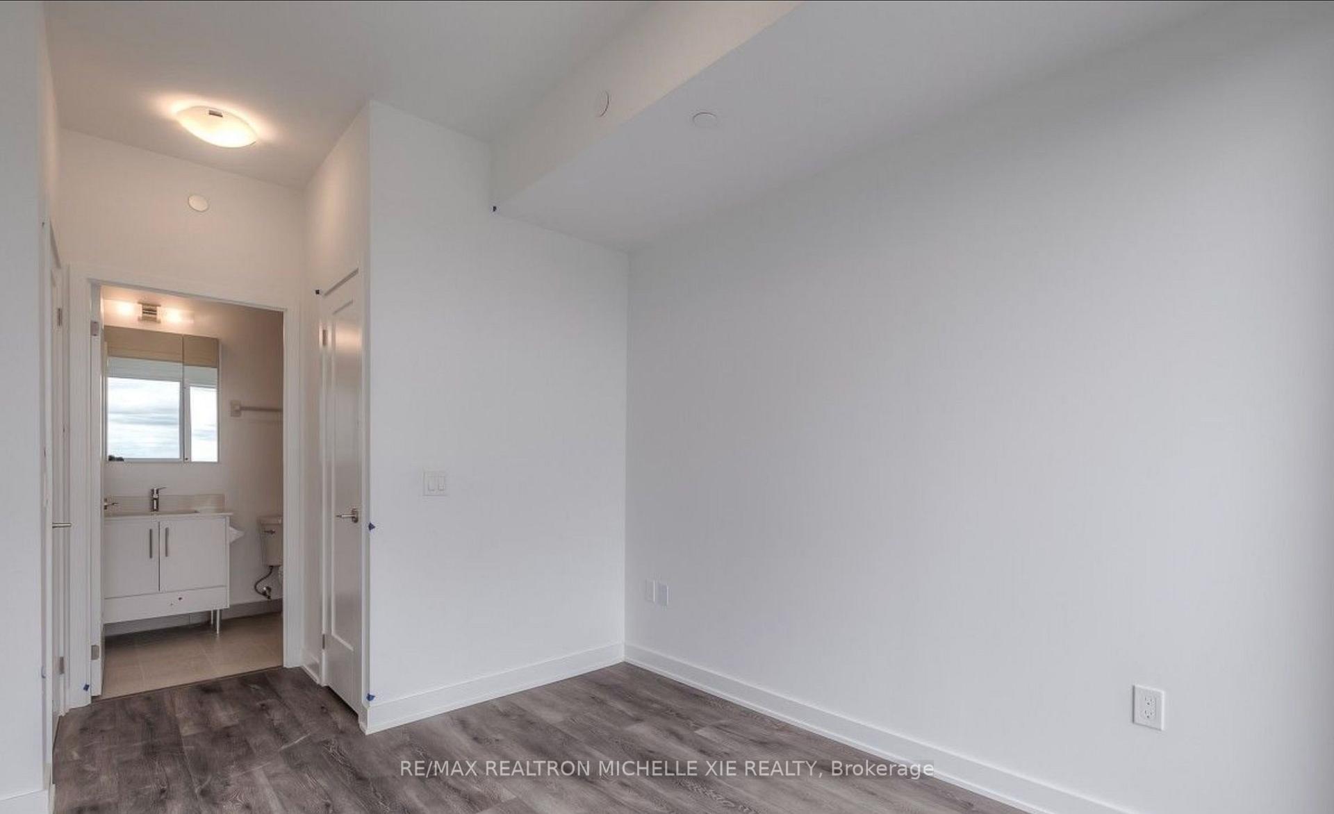 Photo 7 of Unit 1707, 105 Oneida Crescent, Richmond Hill, Langstaff — HOMEH