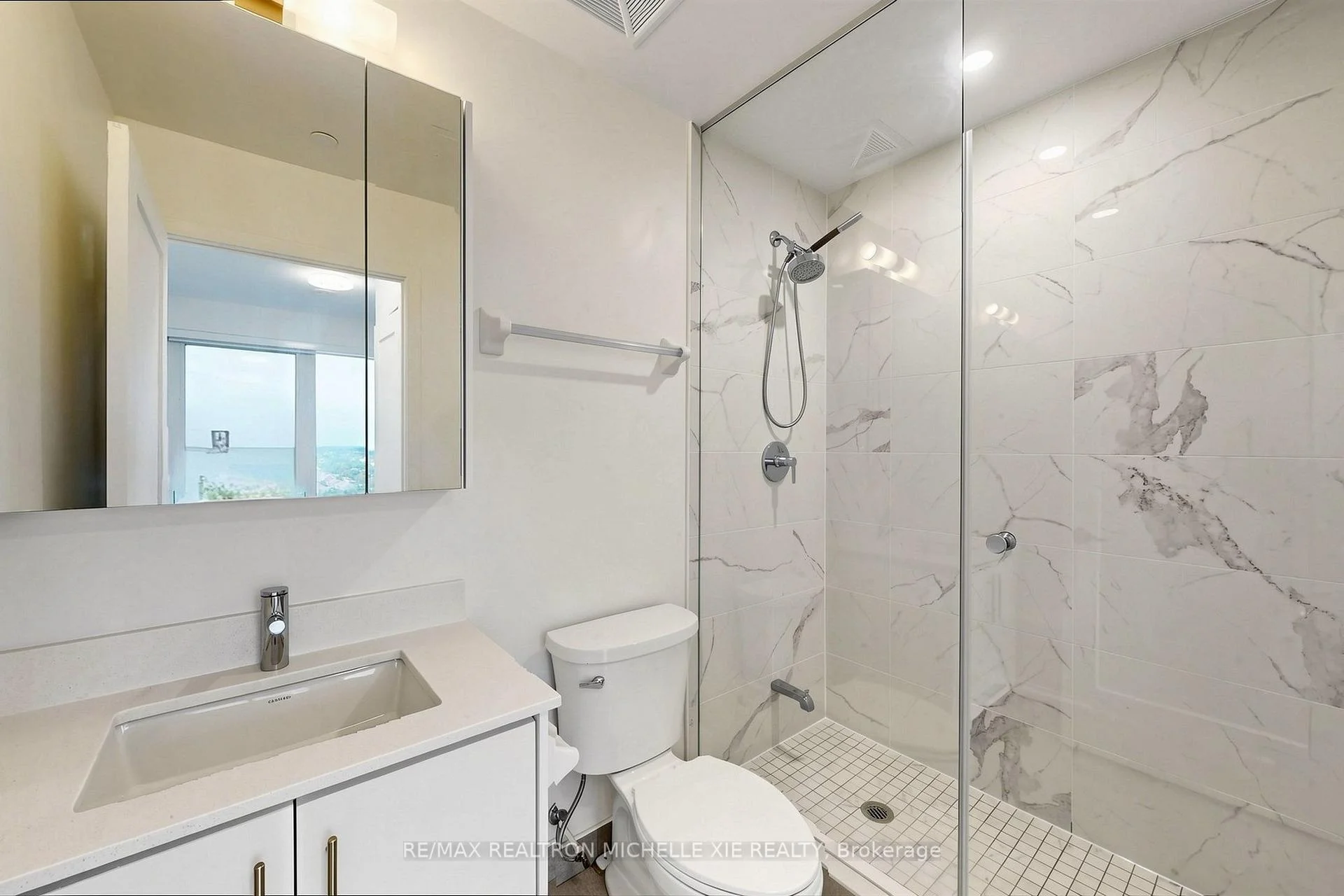 Photo 37 of Unit 1707, 105 Oneida Crescent, Richmond Hill, Langstaff — HOMEH