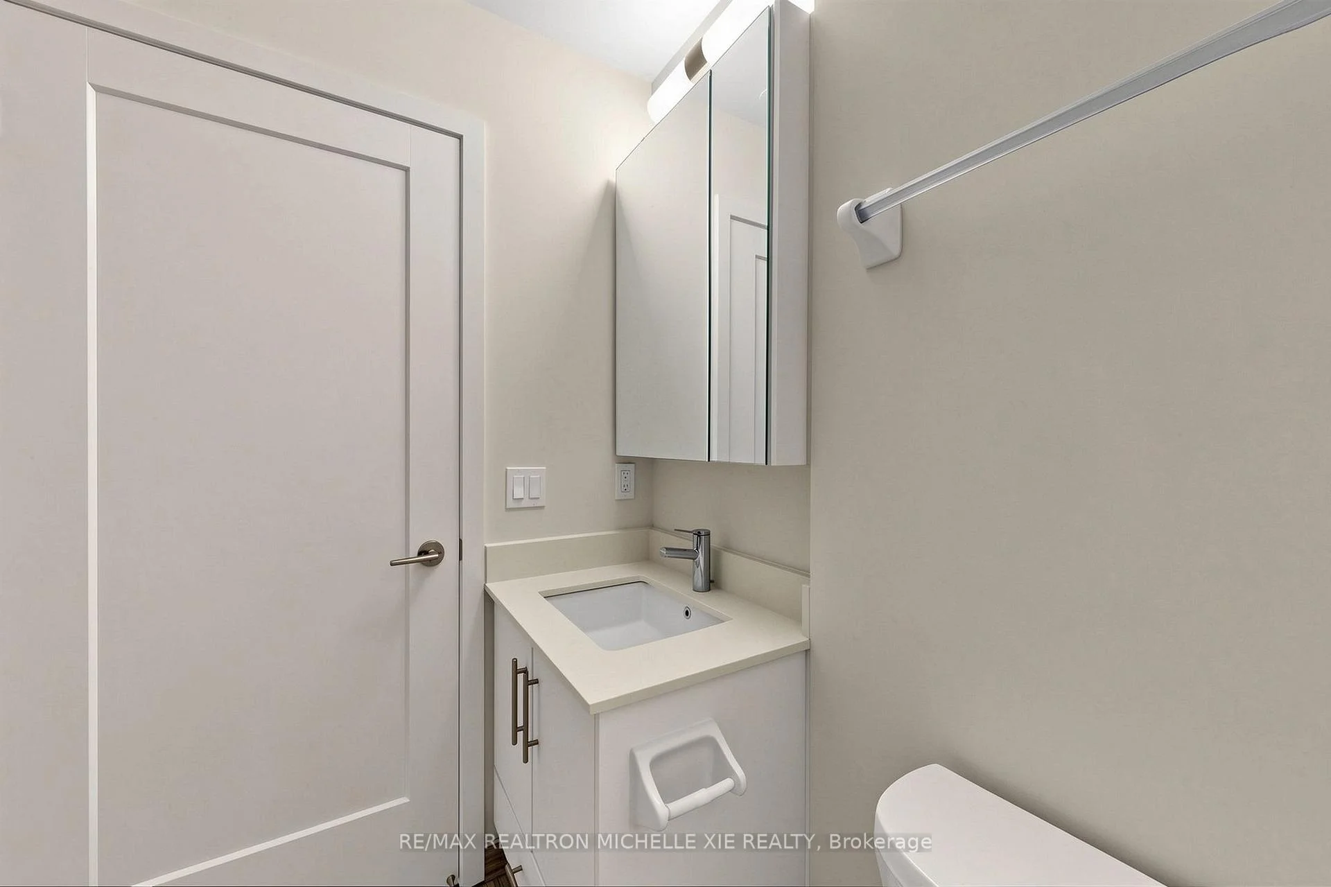 Photo 42 of Unit 1707, 105 Oneida Crescent, Richmond Hill, Langstaff — HOMEH