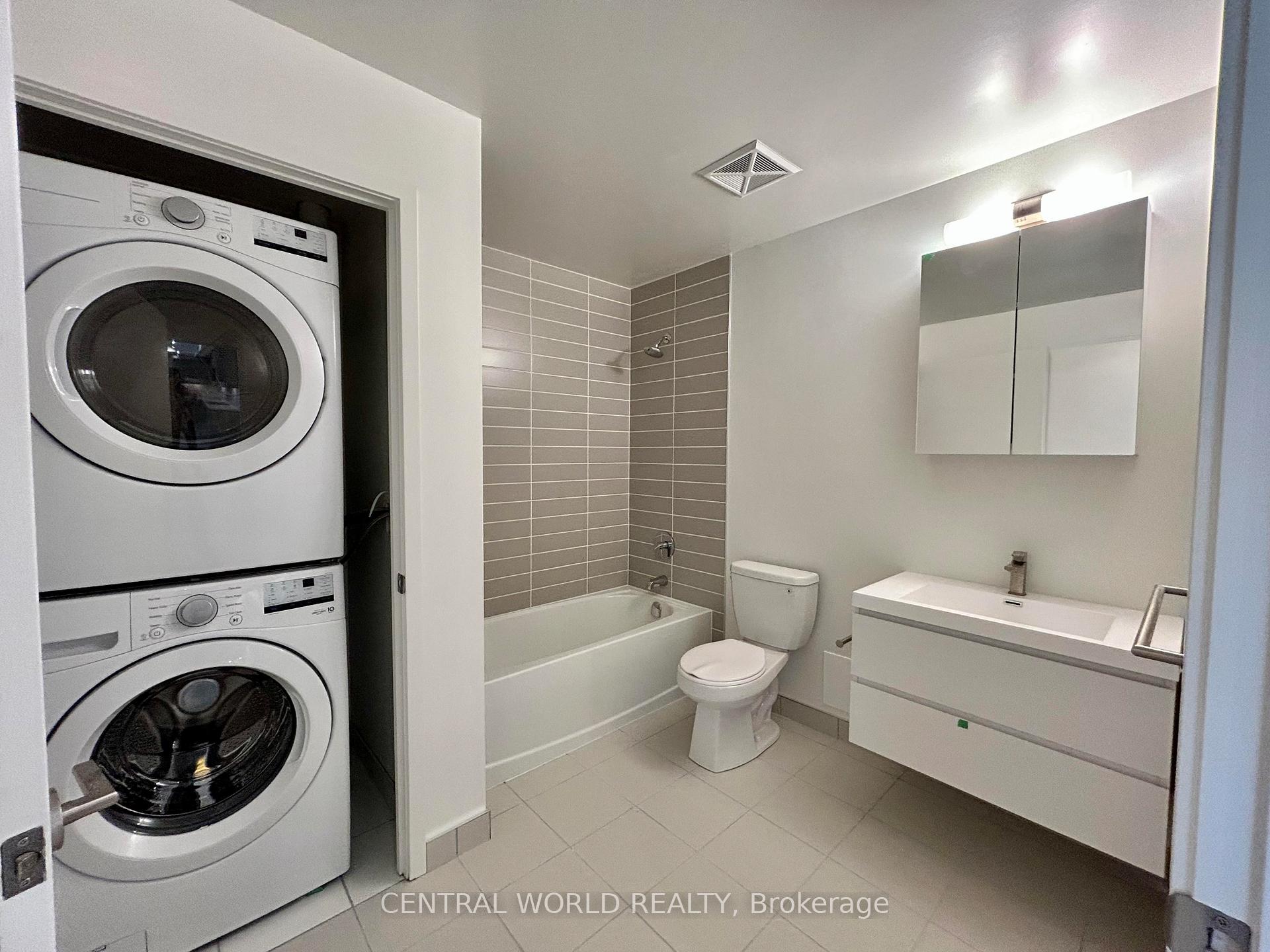 Photo 8 of Unit 819, 292 Verdale Crossing, Markham, Unionville — HOMEH
