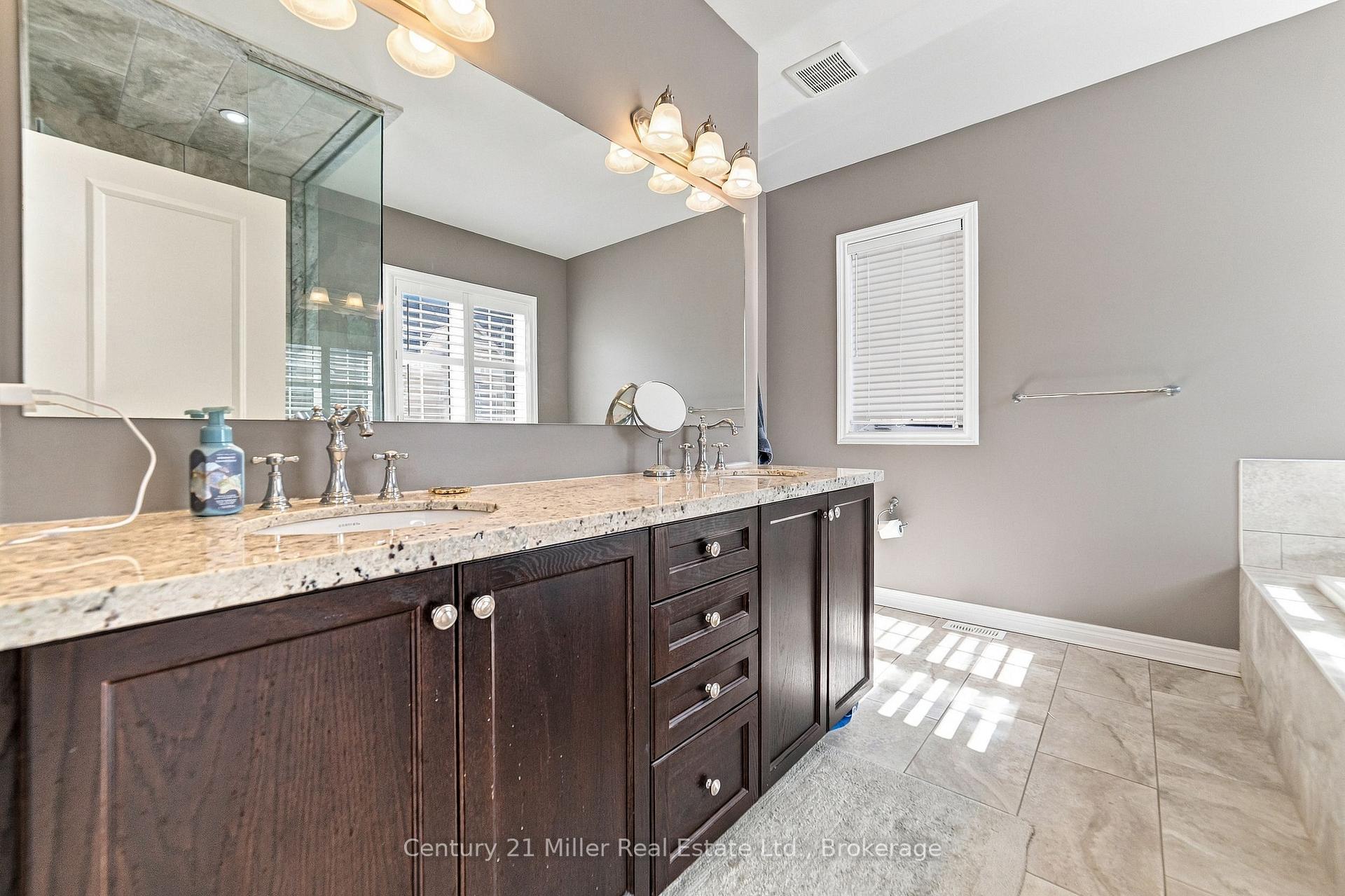 Photo 14 of 3196 Ernest Appelbe Boulevard, Oakville, Glenorchy — HOMEH