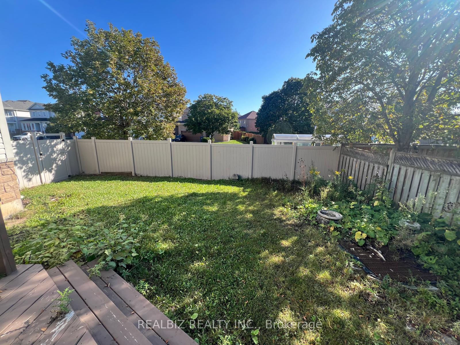 Photo 4 of 2 Bramoak Crescent, Brampton, Northwest Sandalwood Parkway — HOMEH
