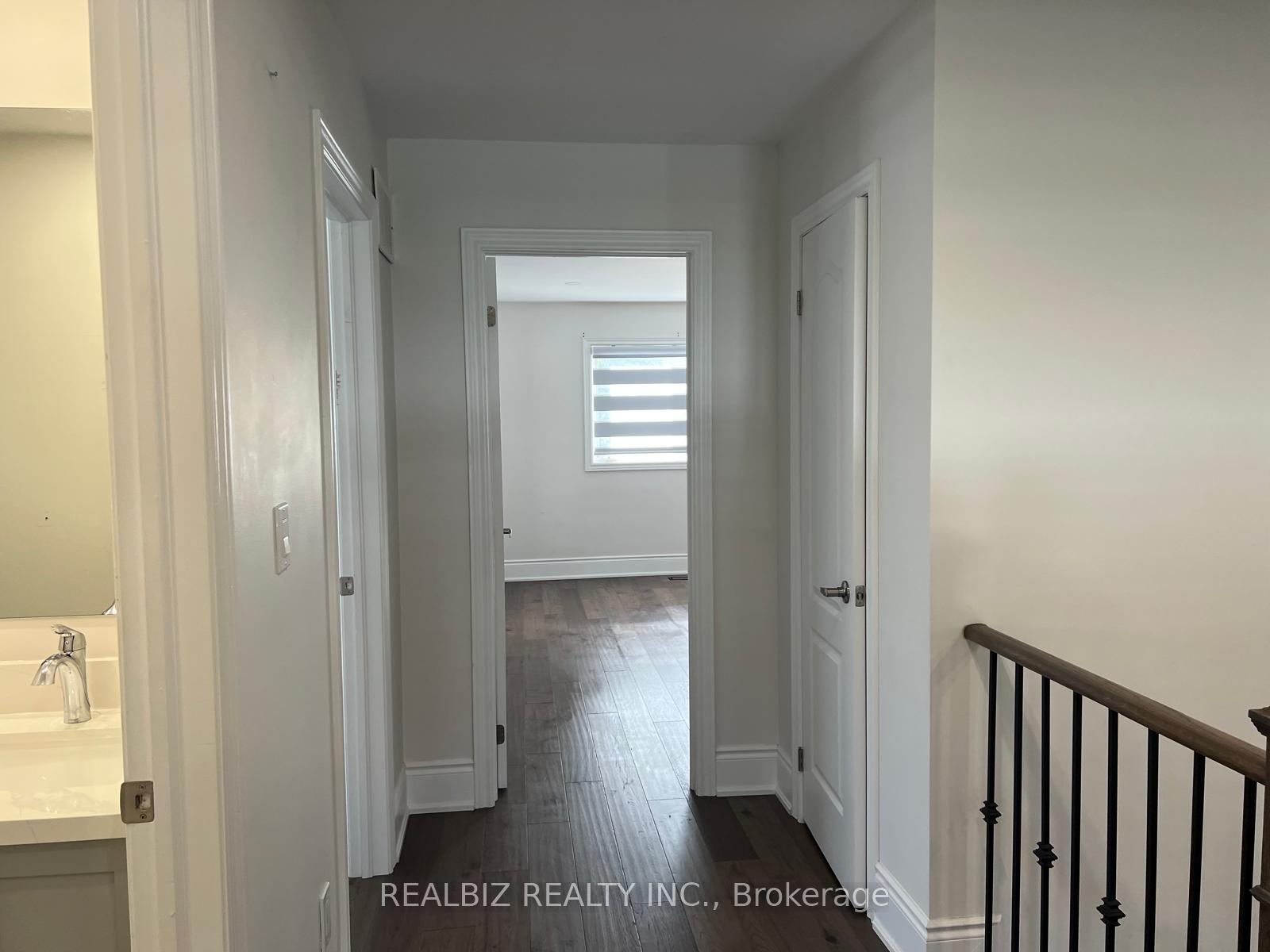 Photo 12 of 2 Bramoak Crescent, Brampton, Northwest Sandalwood Parkway — HOMEH