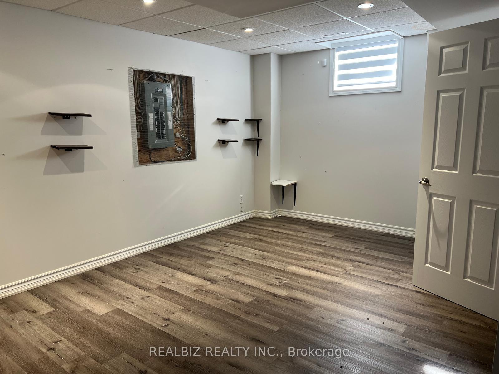 Photo 19 of 2 Bramoak Crescent, Brampton, Northwest Sandalwood Parkway — HOMEH