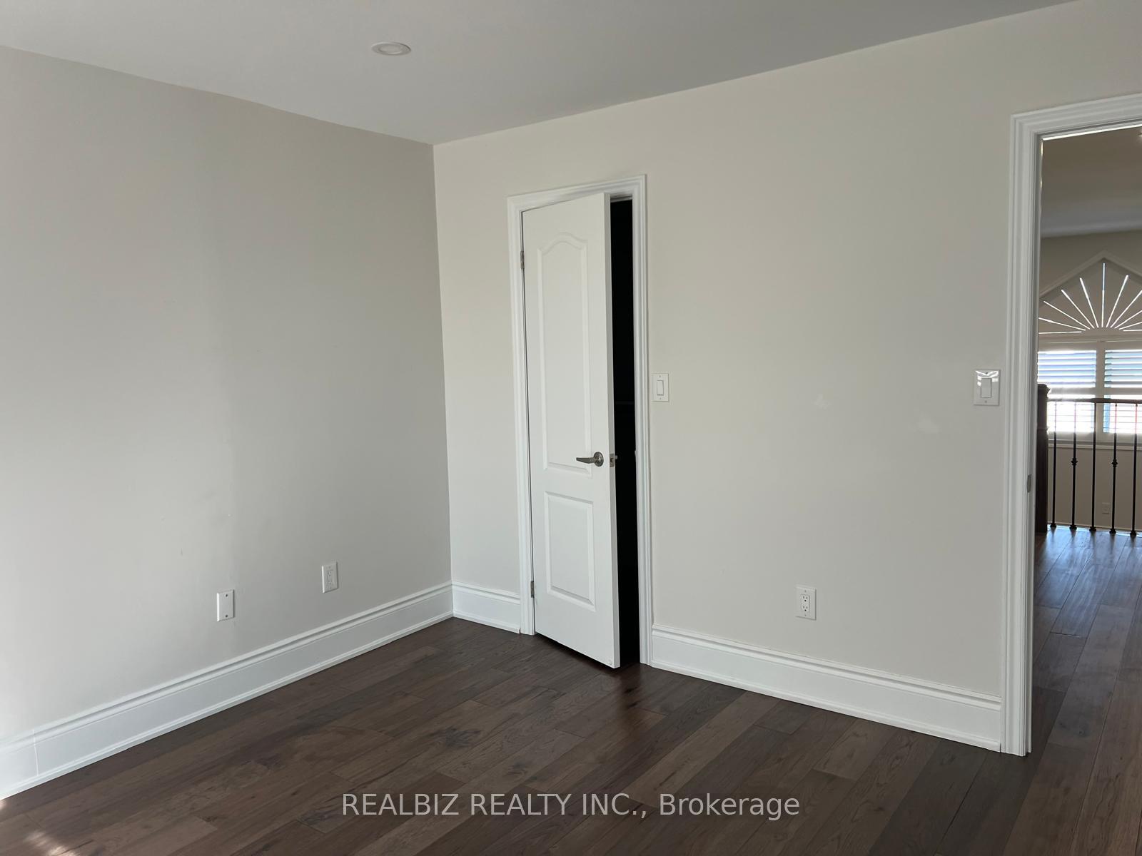 Photo 20 of 2 Bramoak Crescent, Brampton, Northwest Sandalwood Parkway — HOMEH