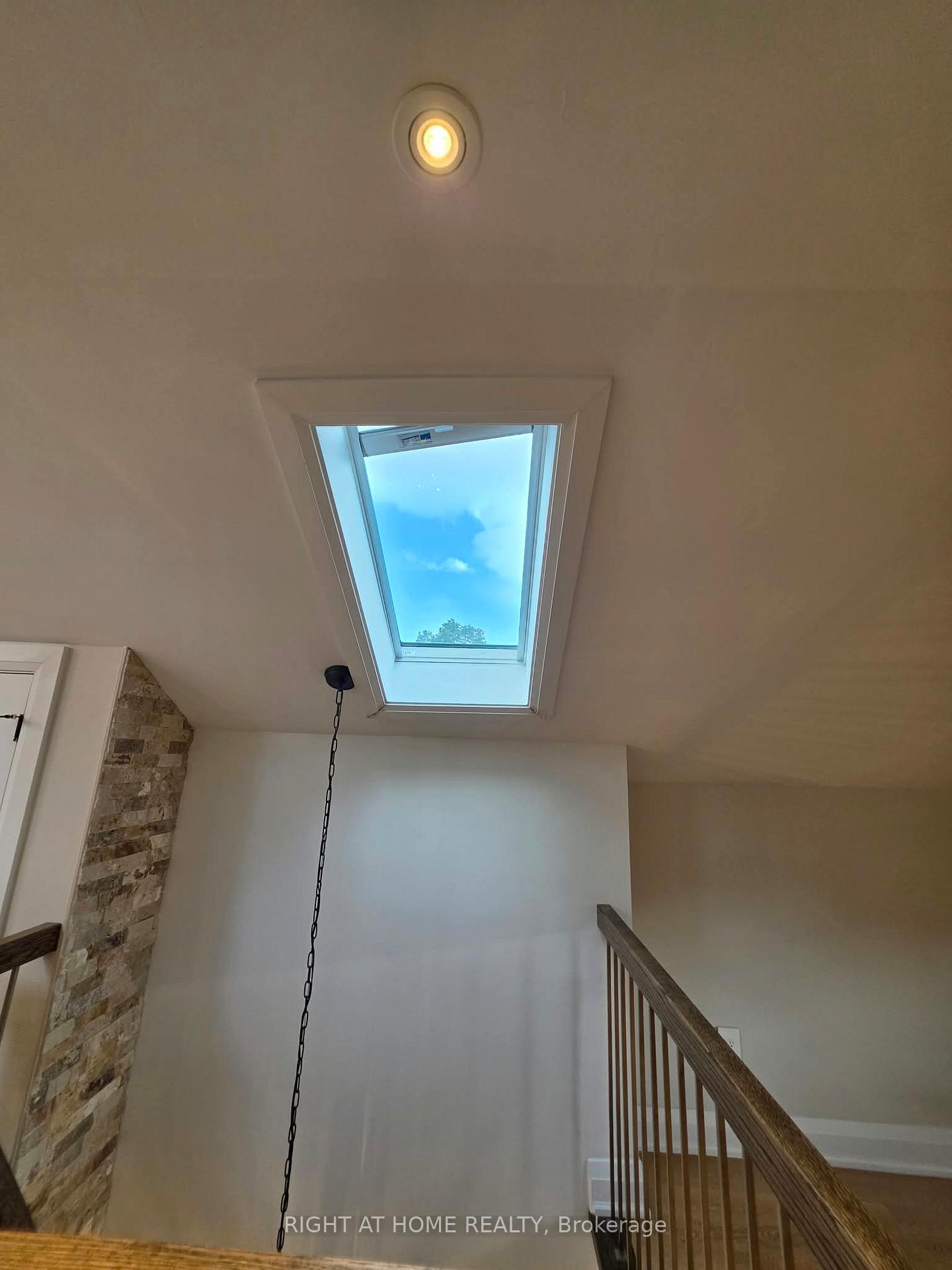 Photo 23 of 154 Davisville Avenue, Toronto, Mount Pleasant West — HOMEH