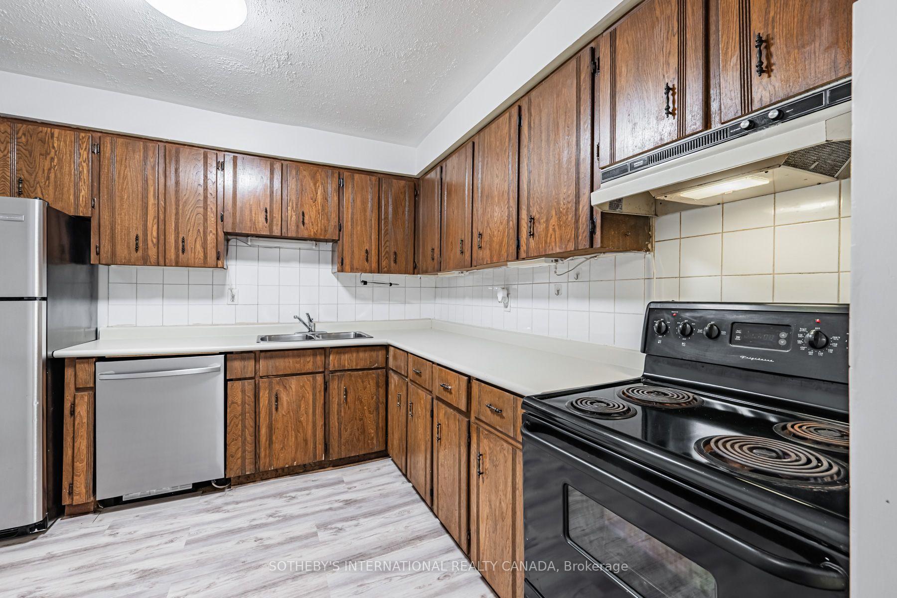 Photo 11 of 80 Halsey Avenue, Toronto, O'Connor-Parkview — HOMEH