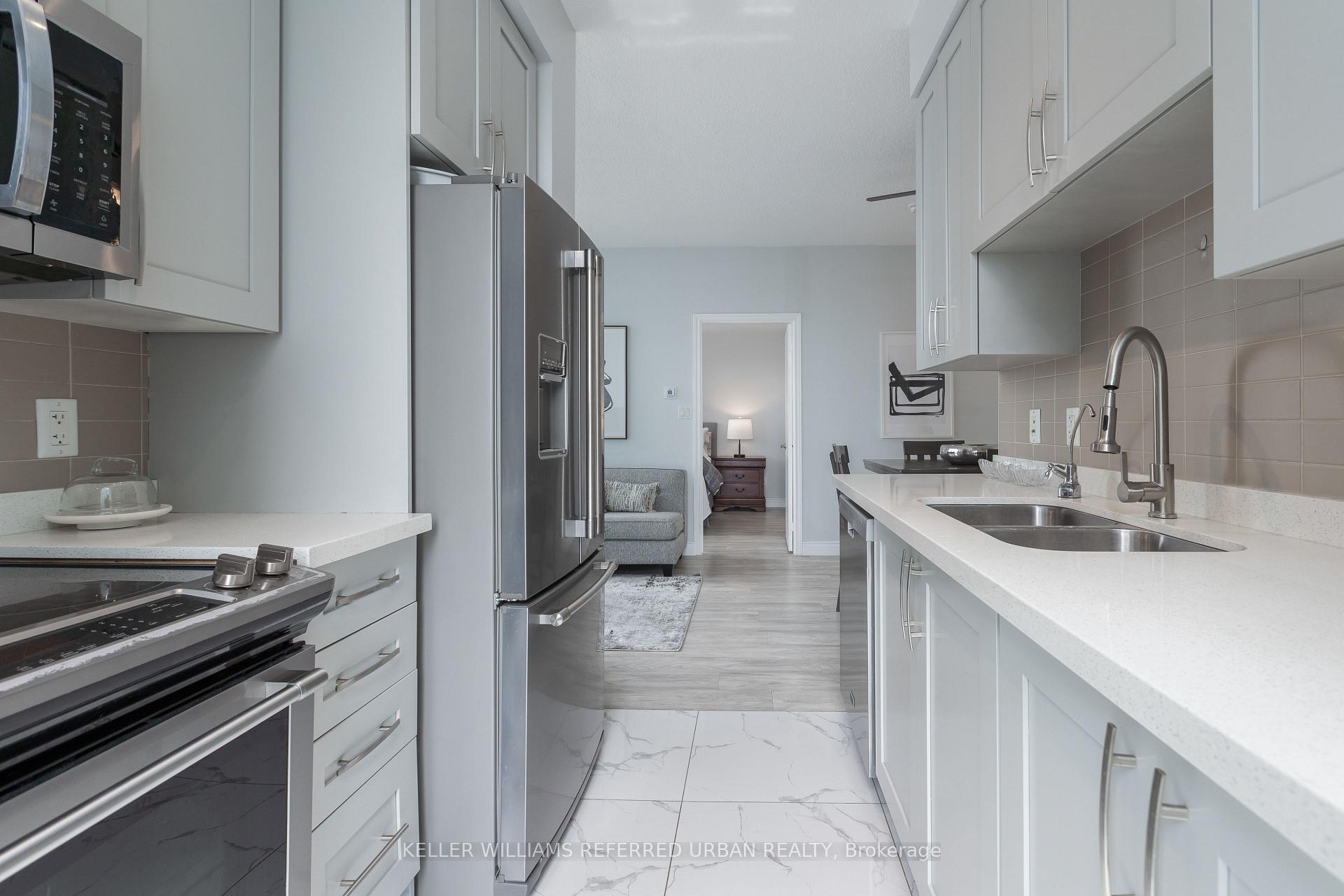 Photo 10 of Unit 1107, 4070 Confederation Parkway, Mississauga, City Centre — HOMEH