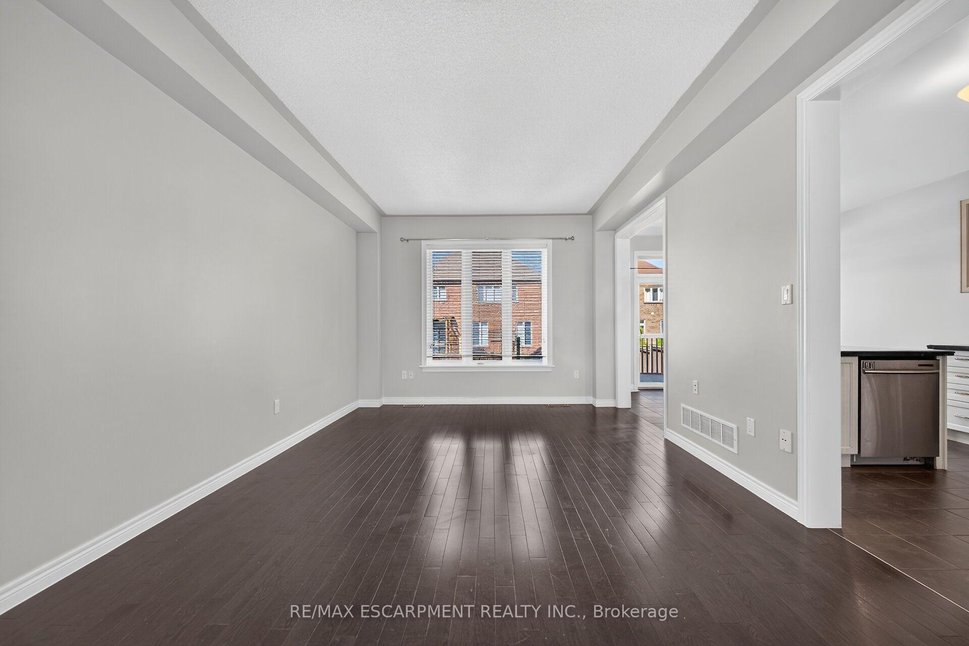 Photo 12 of 44 Matteo Trail, Hamilton, Sheldon — HOMEH