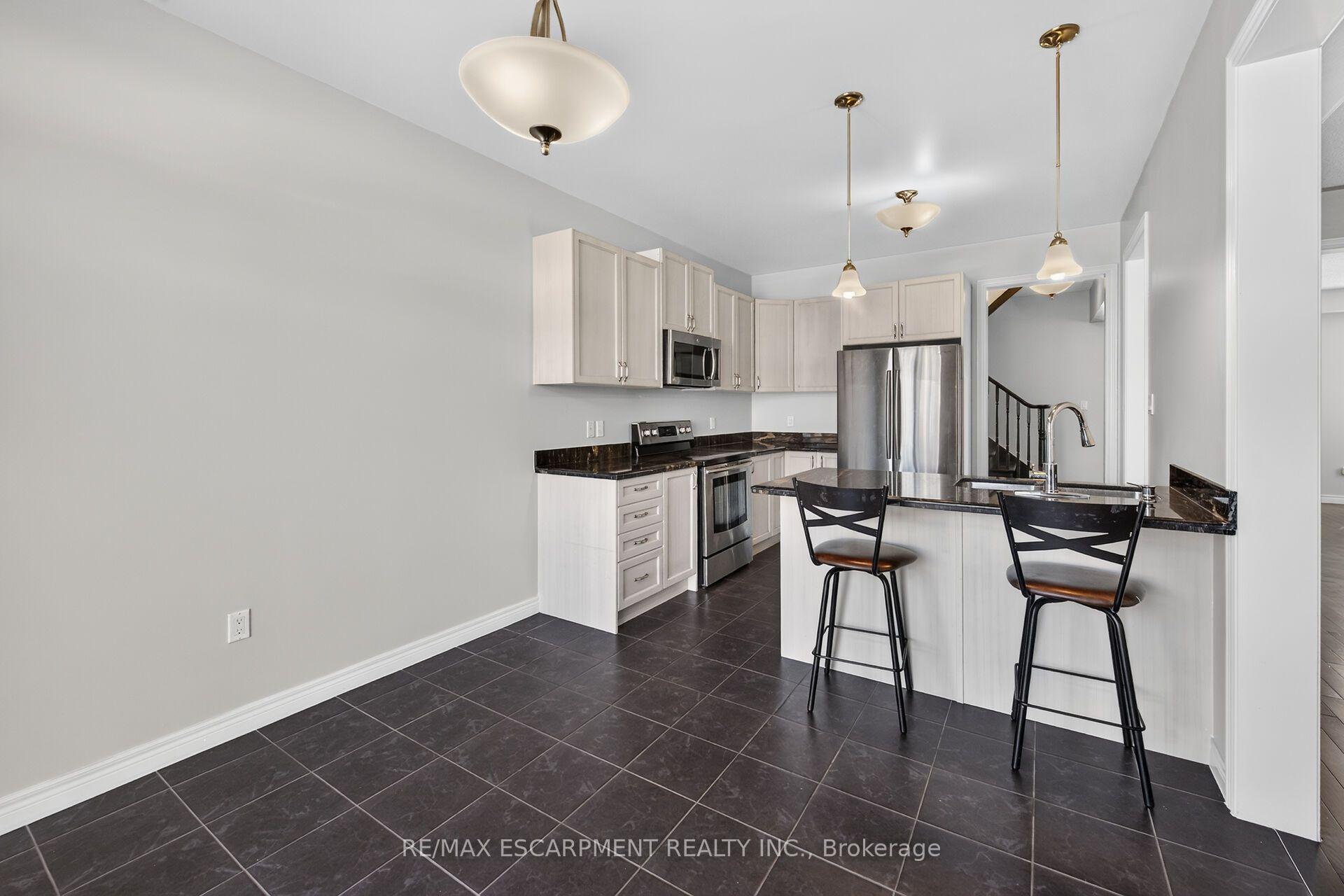 Photo 15 of 44 Matteo Trail, Hamilton, Sheldon — HOMEH
