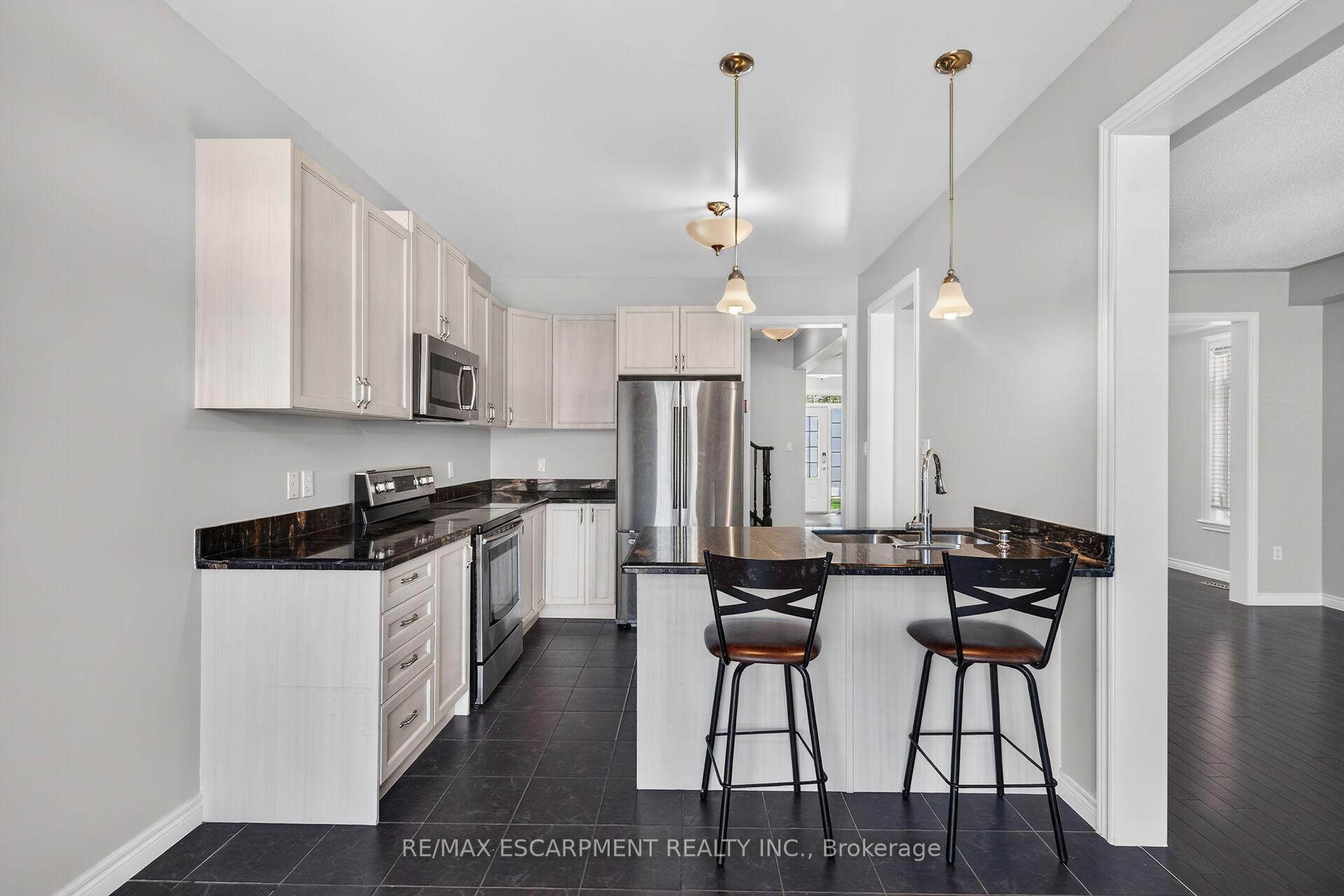 Photo 17 of 44 Matteo Trail, Hamilton, Sheldon — HOMEH