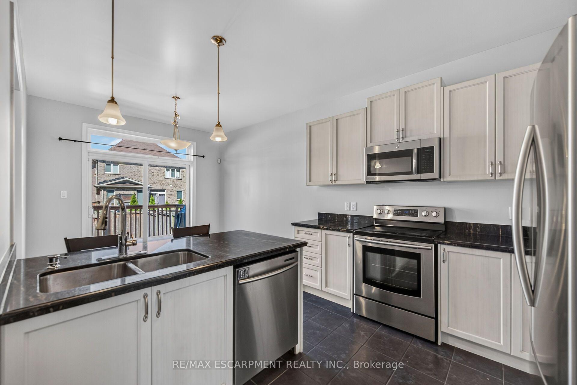 Photo 20 of 44 Matteo Trail, Hamilton, Sheldon — HOMEH