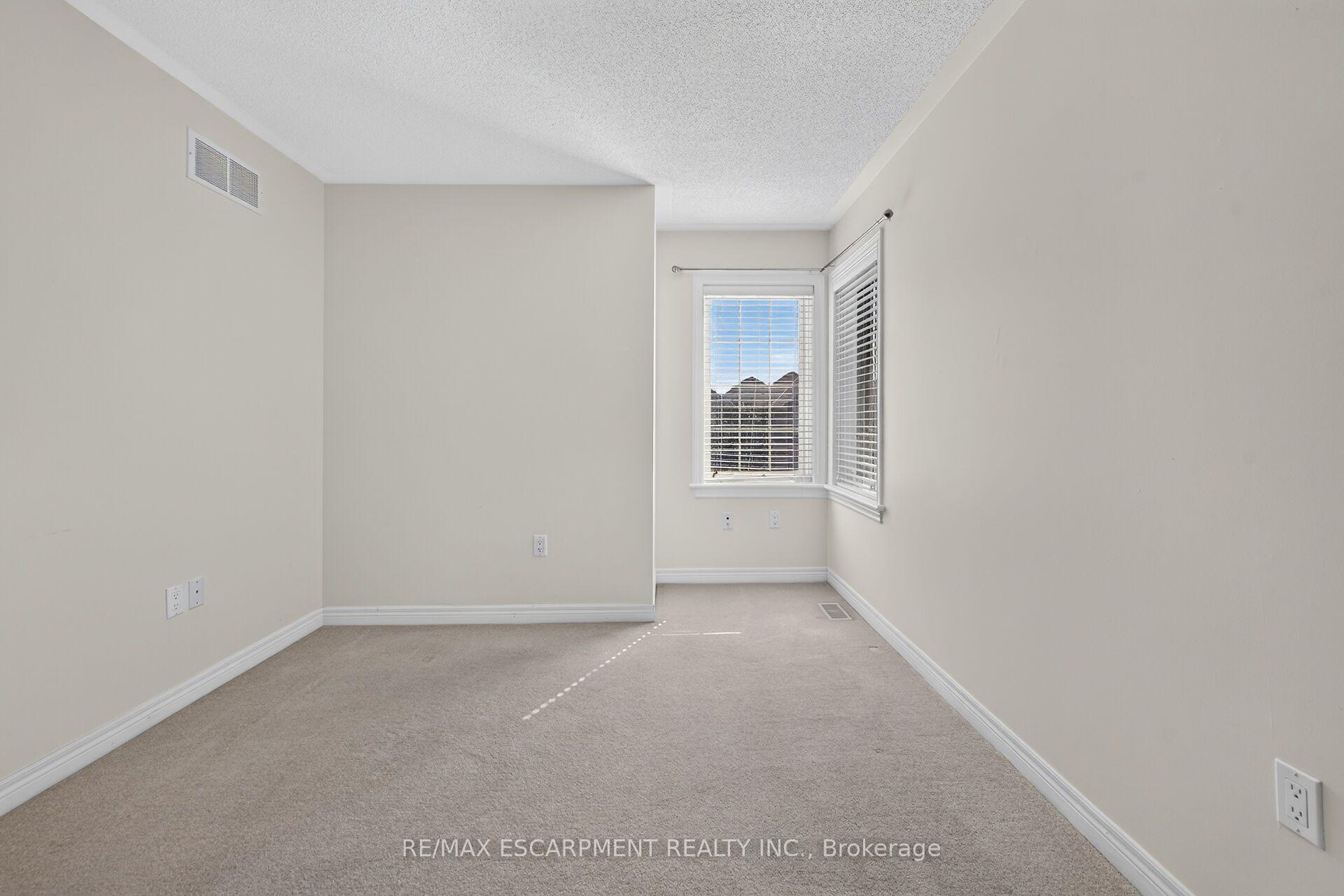 Photo 30 of 44 Matteo Trail, Hamilton, Sheldon — HOMEH