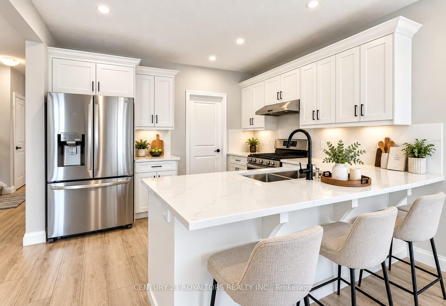 Photo 8 of 74 Cash Crescent, Ingersoll, Ingersoll - South — HOMEH