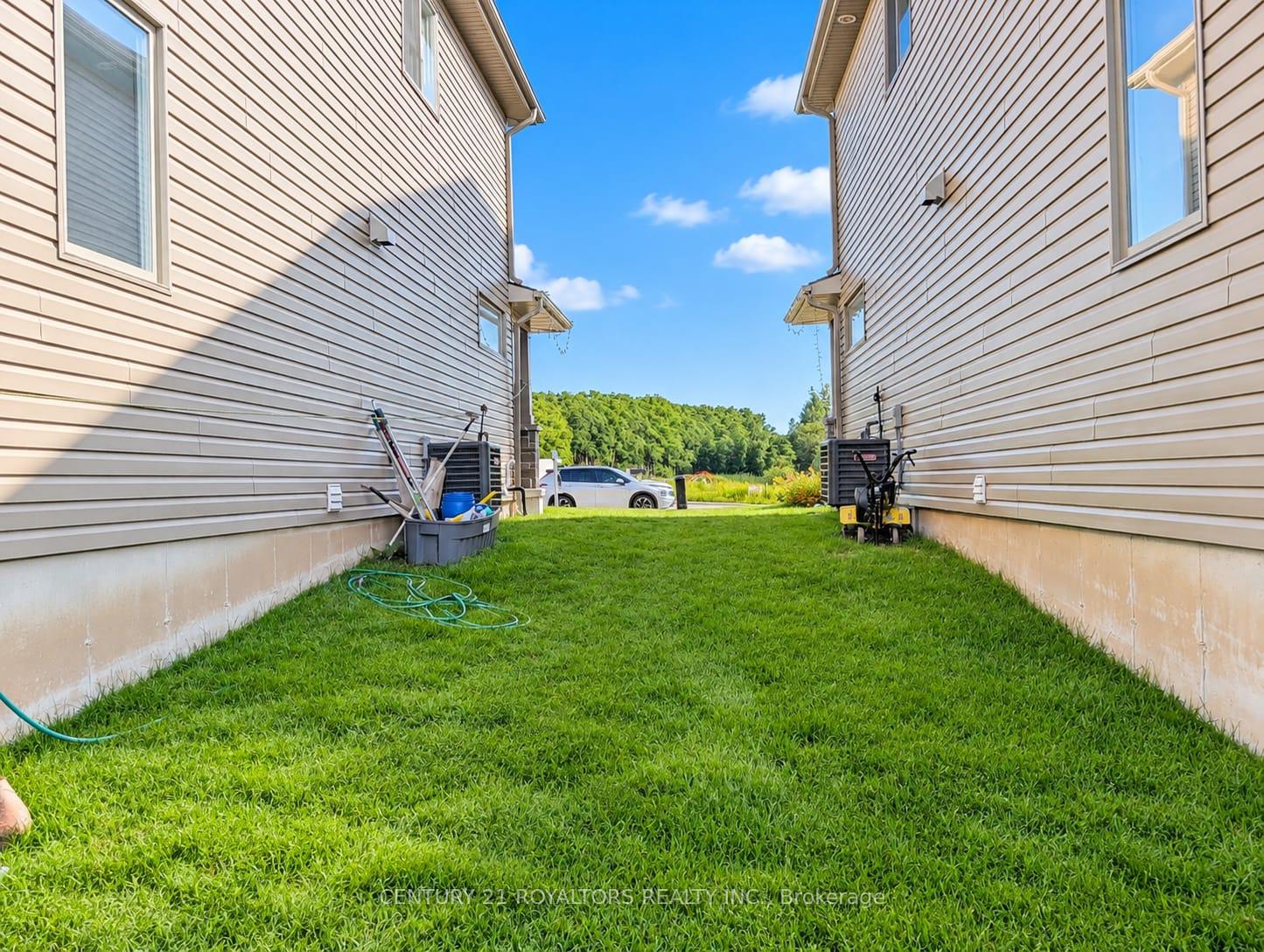 Photo 26 of 74 Cash Crescent, Ingersoll, Ingersoll - South — HOMEH